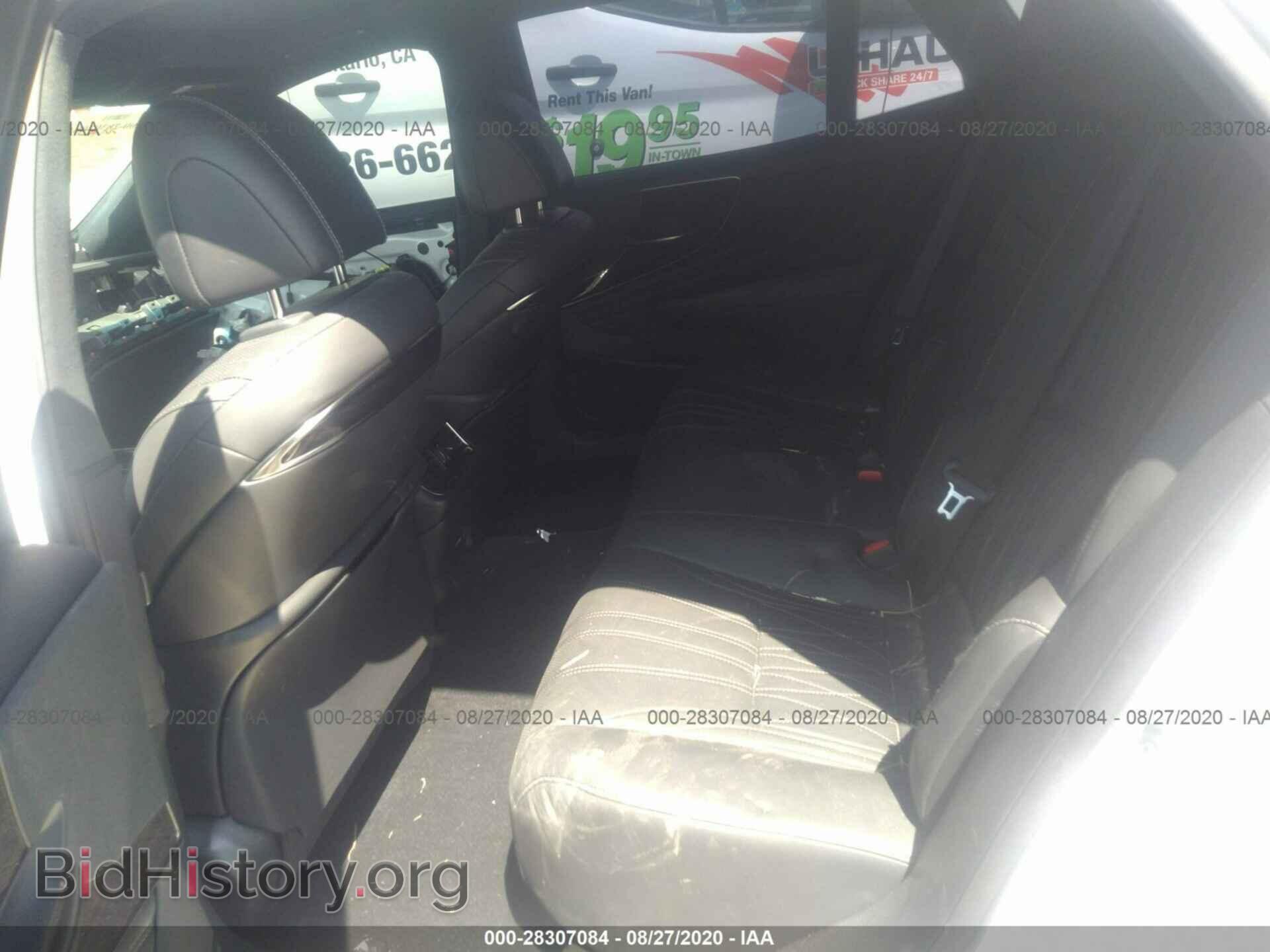 2018 LEXUS LS - VIN: JTHC51FFXJ5000638 - Photo 8