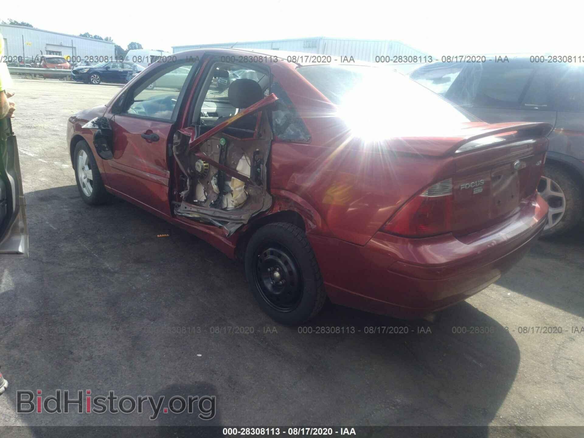 2005 FORD FOCUS - VIN: 1FAHP34N35W307520 - Фото 3