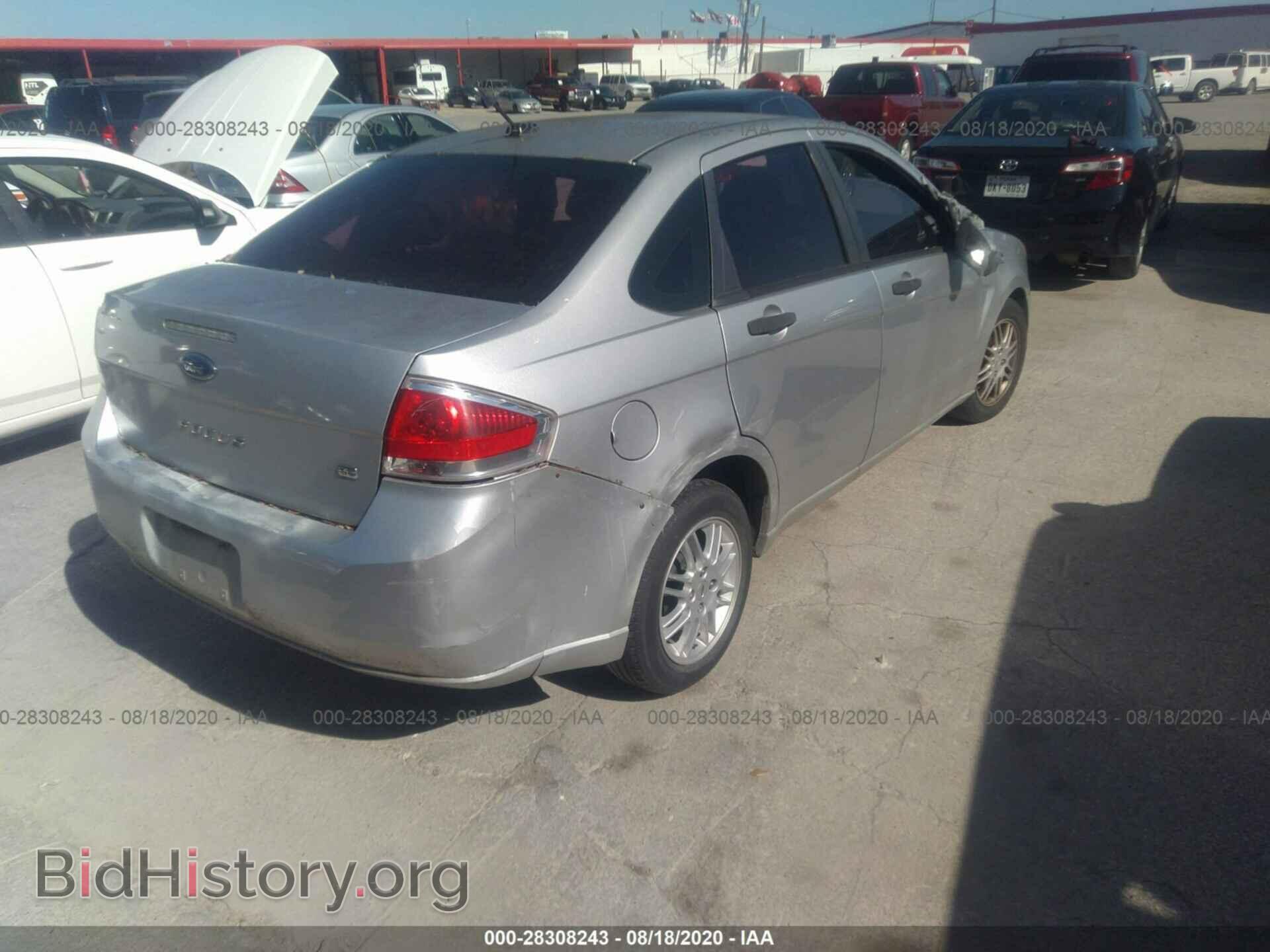 2011 FORD FOCUS - VIN: 1FAHP3FN3BW152332 - Photo 4