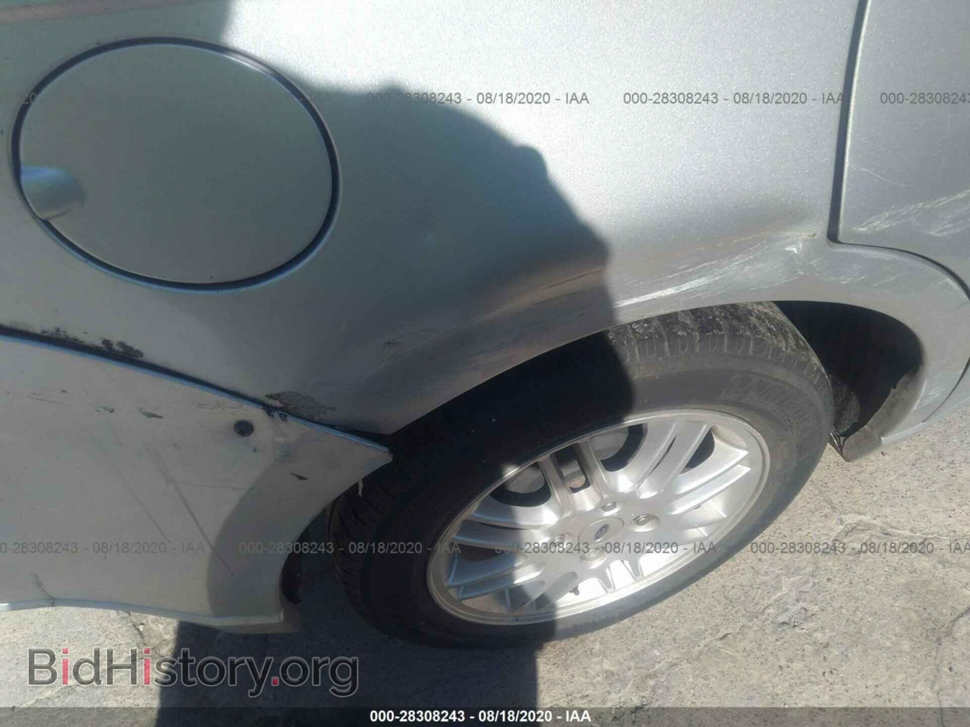 2011 FORD FOCUS - VIN: 1FAHP3FN3BW152332 - Photo 6