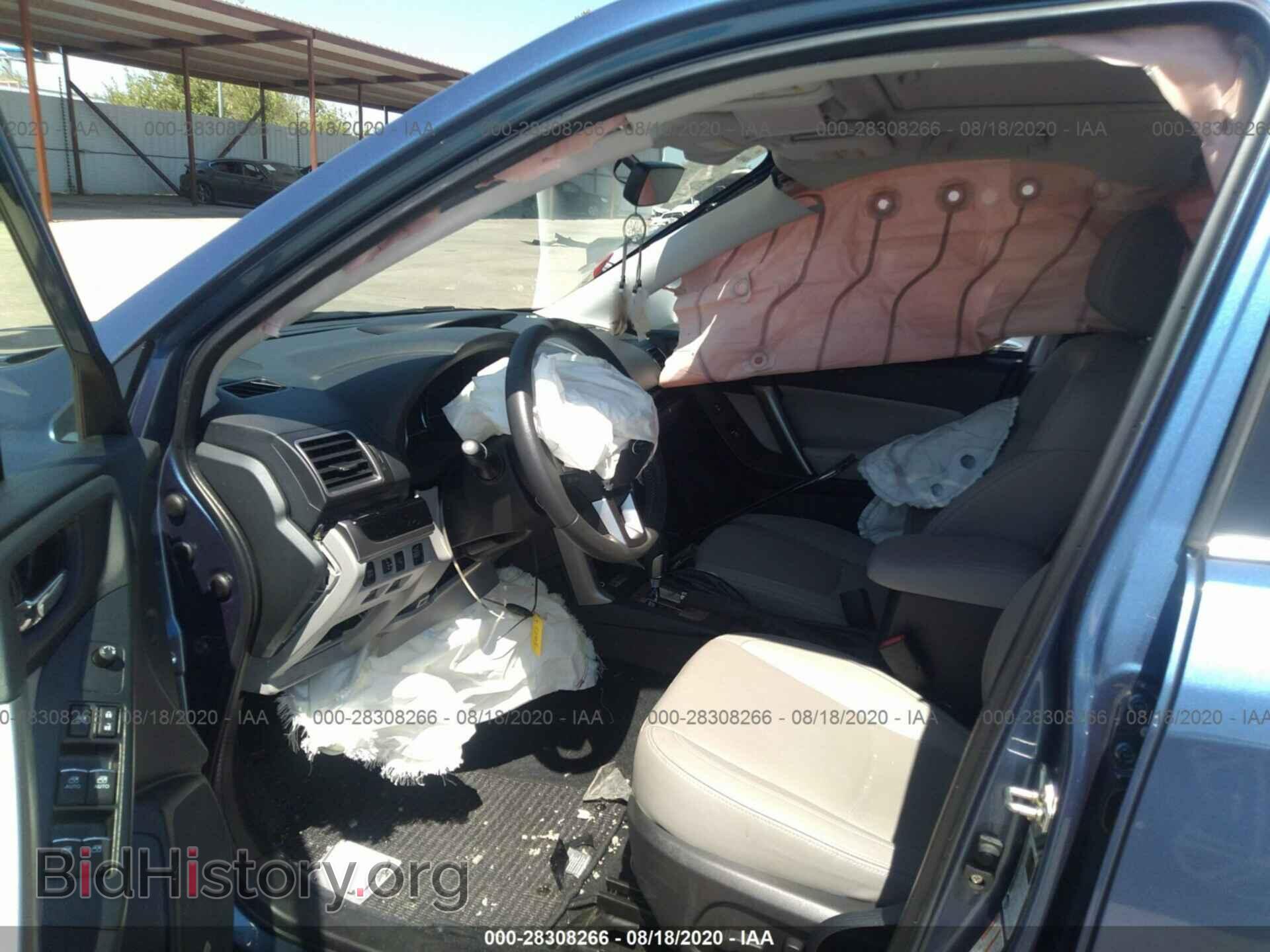 2017 SUBARU FORESTER - VIN: JF2SJARC0HH540214 - Фото 5