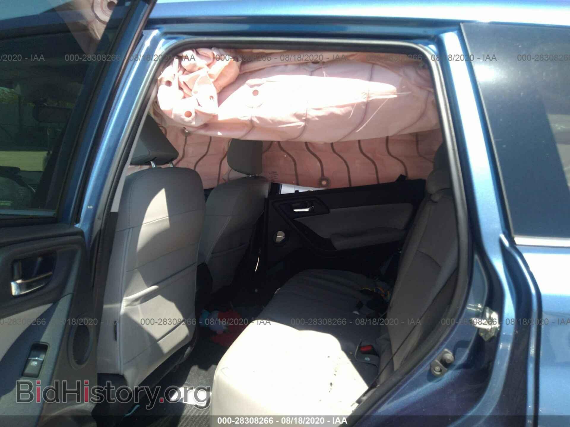 2017 SUBARU FORESTER - VIN: JF2SJARC0HH540214 - Фото 8