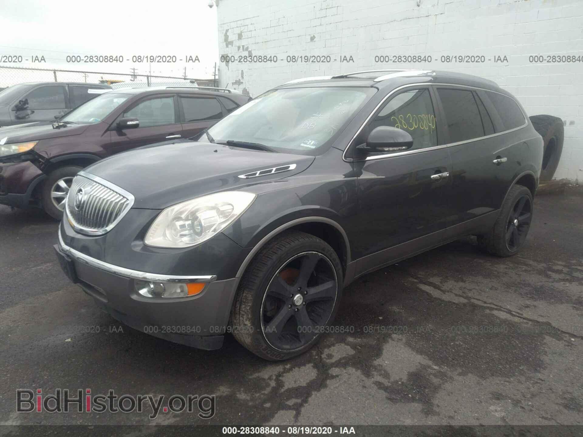 2011 BUICK ENCLAVE - VIN: 5GAKVCED2BJ254198 - Фото 2
