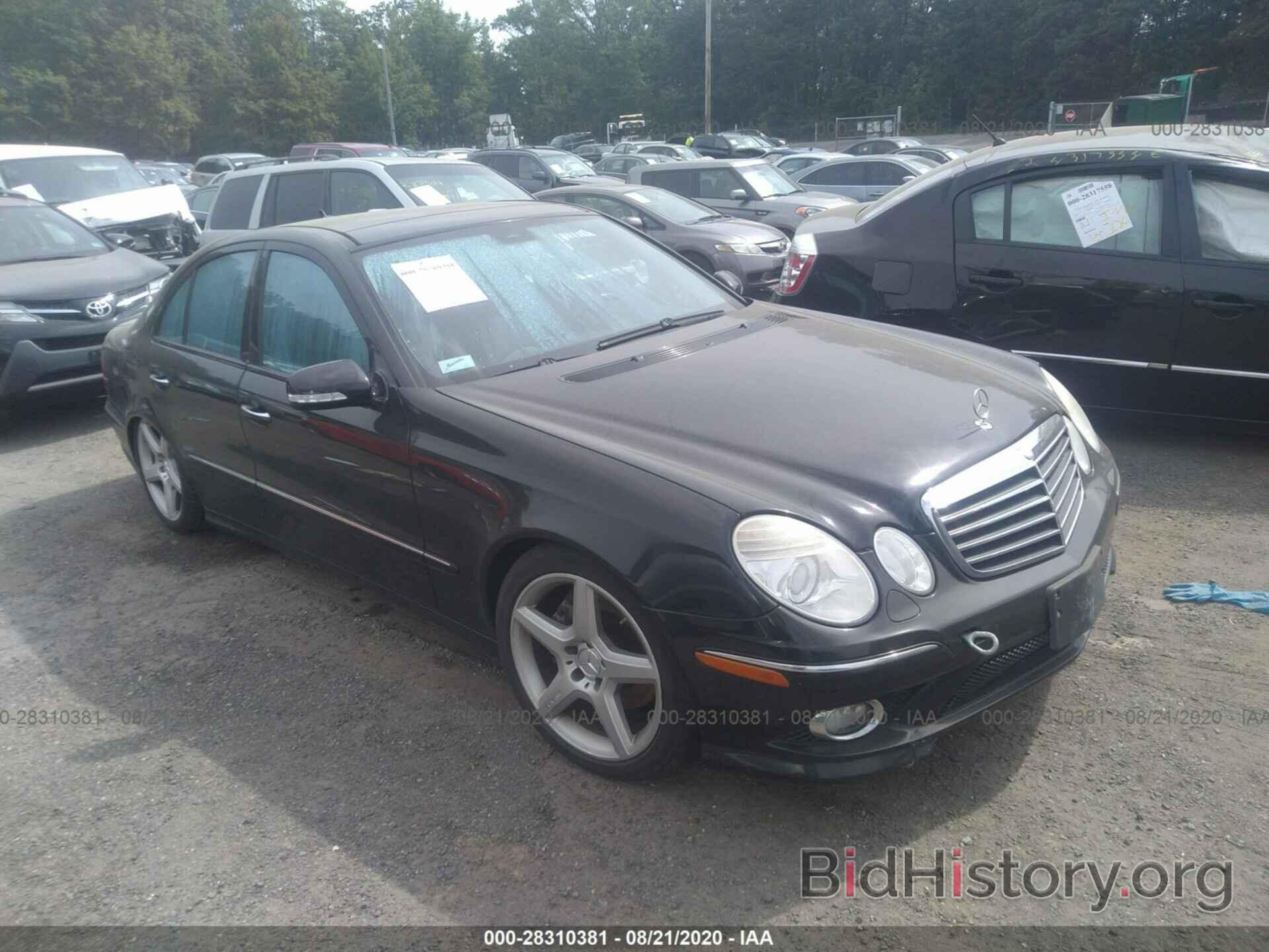 Photo WDBUF72X88B329045 - MERCEDES-BENZ E-CLASS 2008