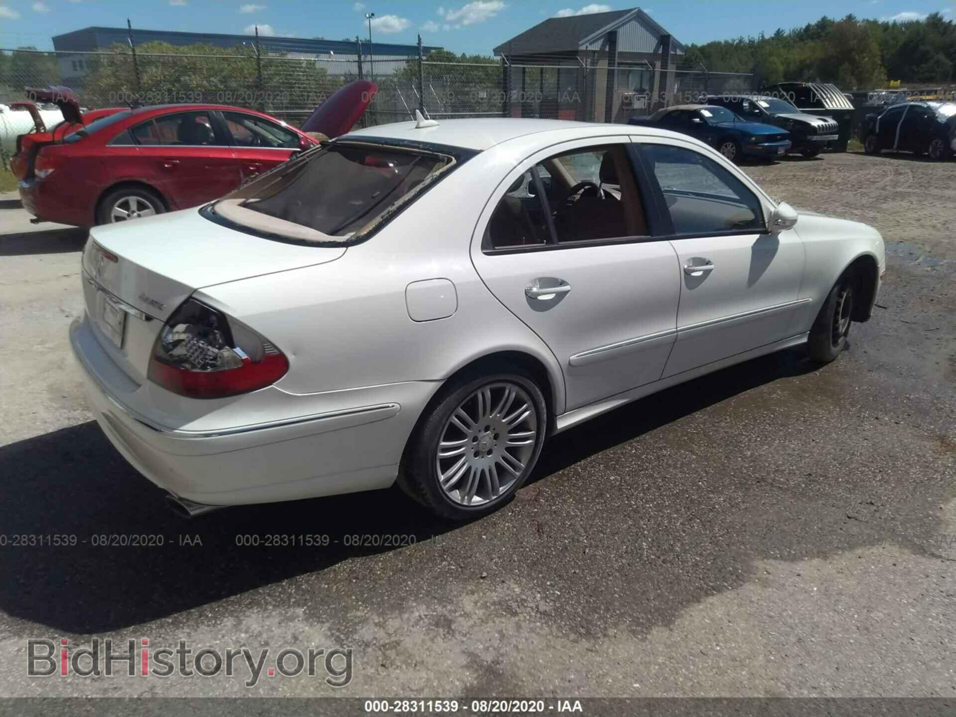 2008 MERCEDES-BENZ E-CLASS - VIN: WDBUF87X48B213727 - Фото 4