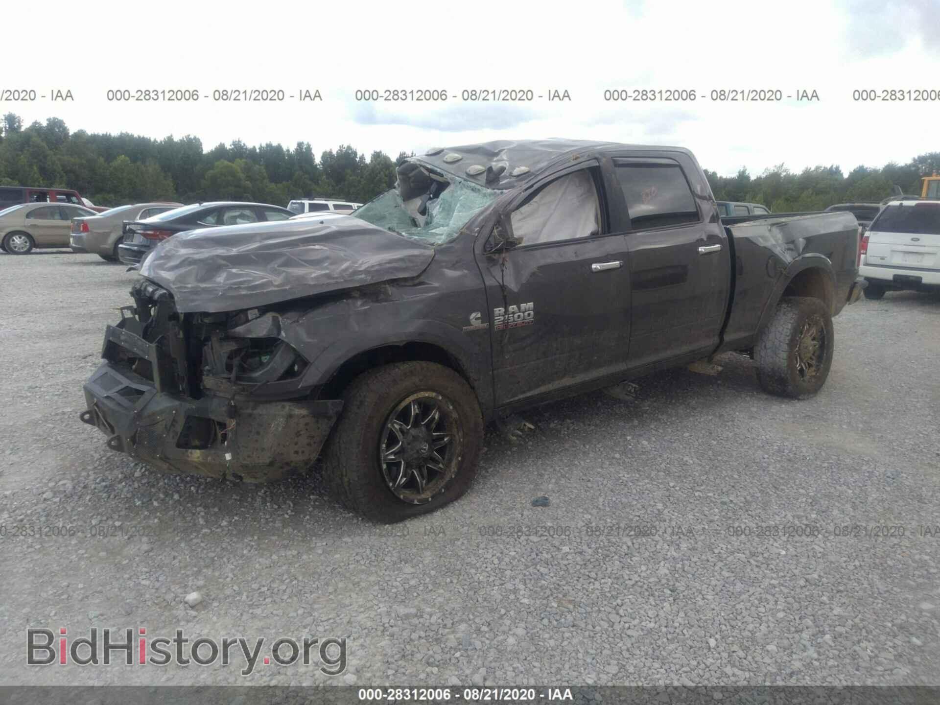 2017 RAM 2500 - VIN: 3C6UR5FL1HG562042 - Фото 2