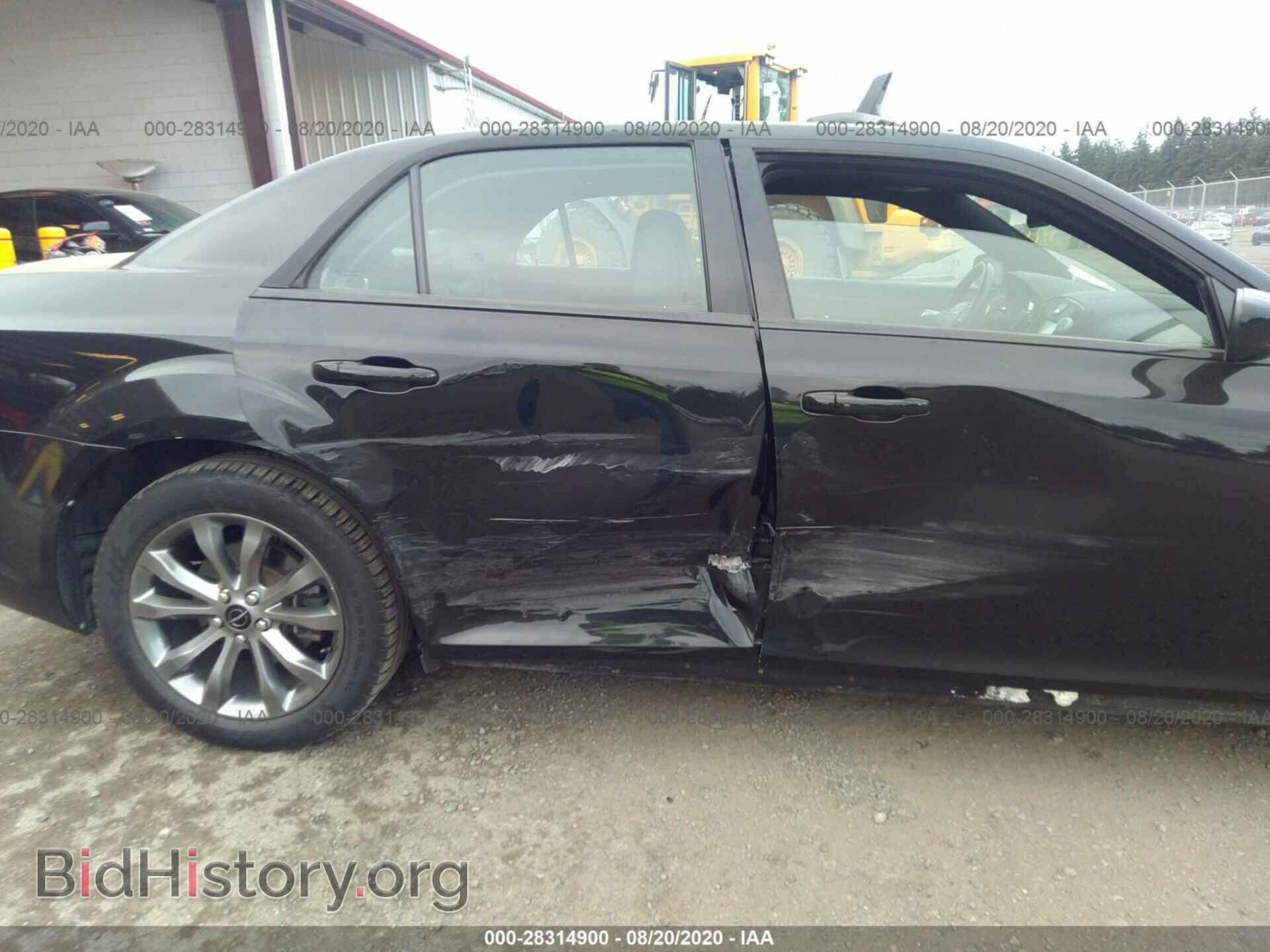 2014 CHRYSLER 300 - VIN: 2C3CCAGG9EH287763 - Фото 6