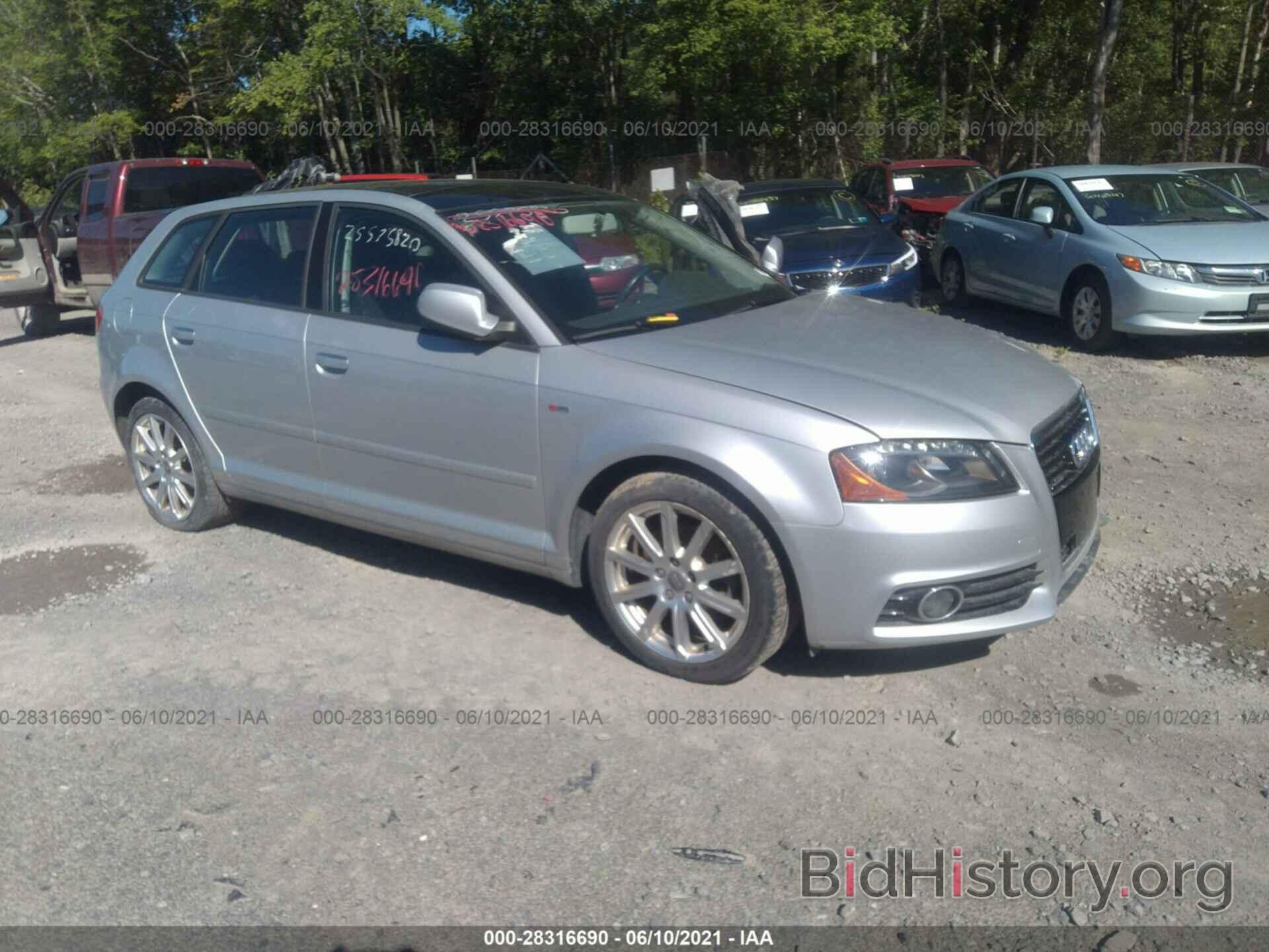 Photo WAUMFAFM2DA019081 - AUDI A3 2013