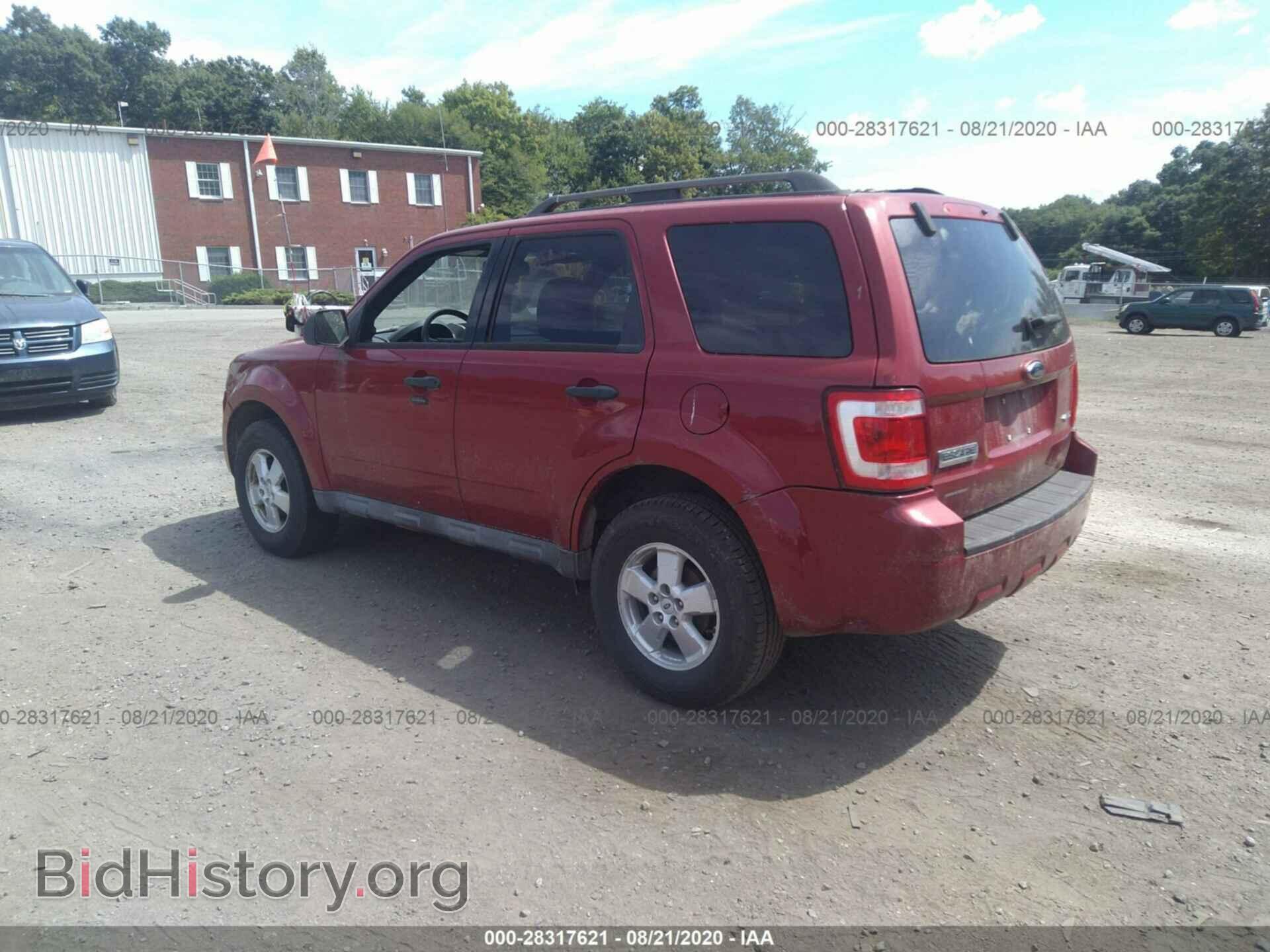2009 FORD ESCAPE - VIN: 1FMCU93719KC03510 - Фото 3