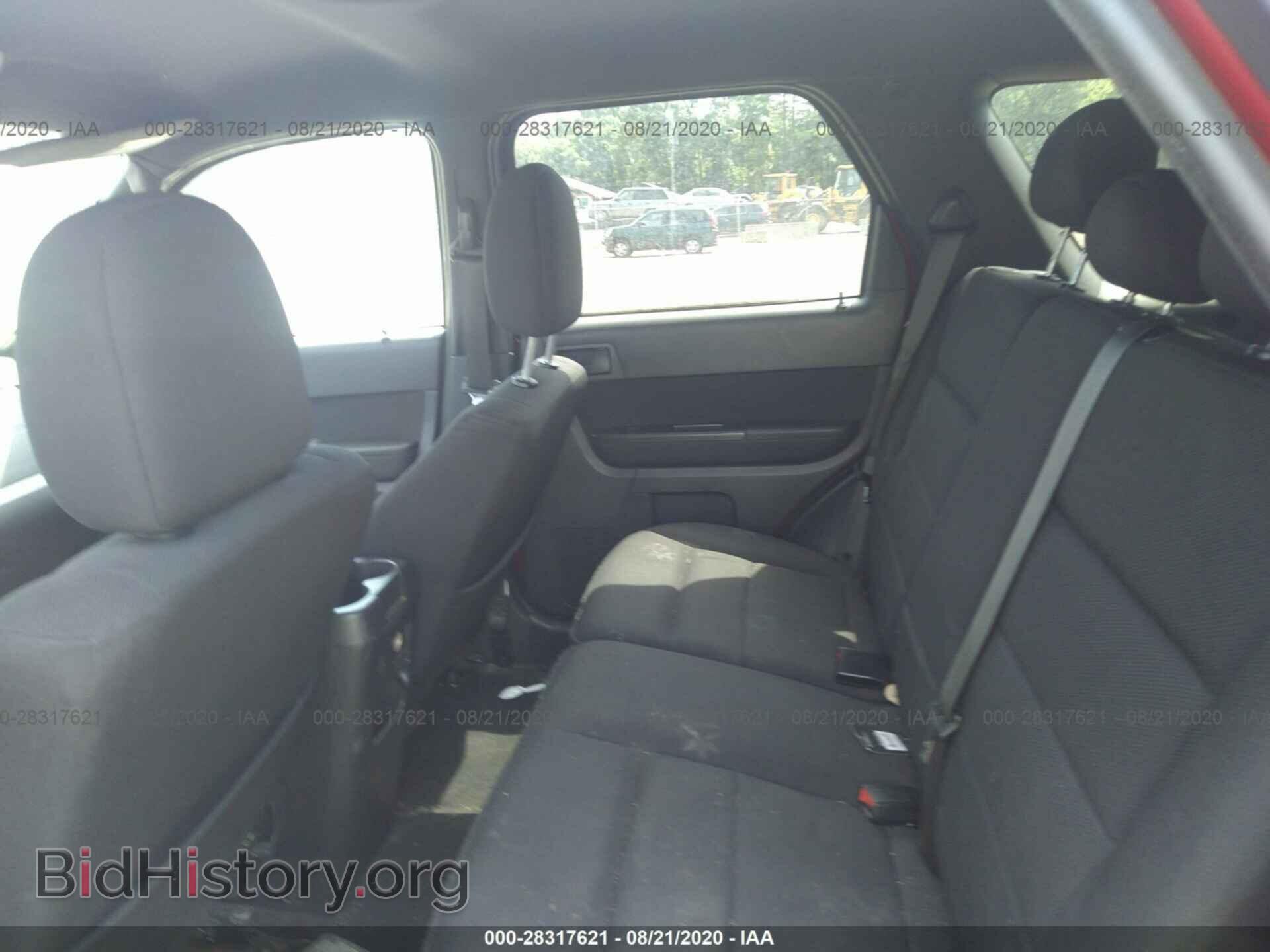 2009 FORD ESCAPE - VIN: 1FMCU93719KC03510 - Фото 8