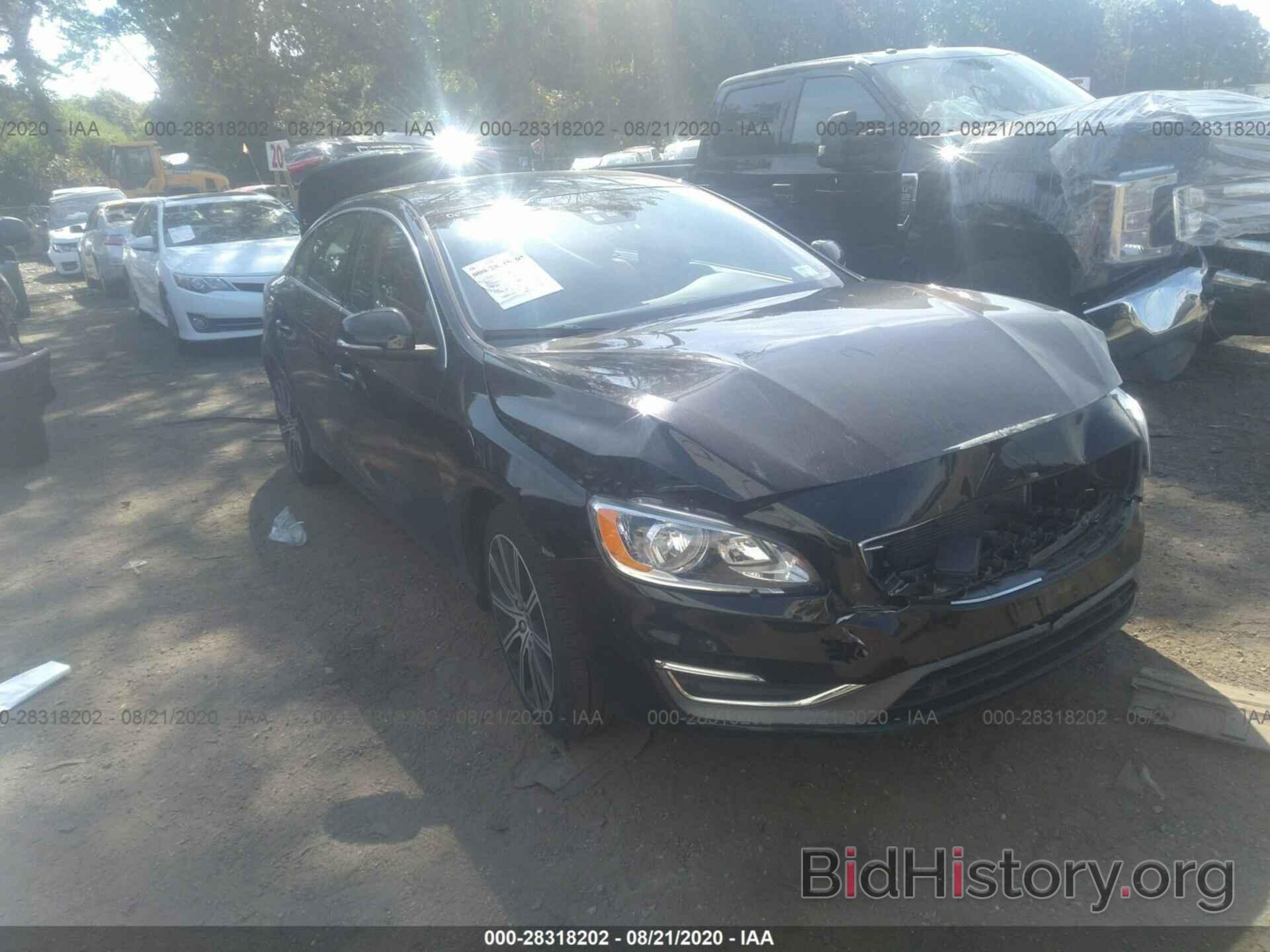 Photo LYV402TK5JB156033 - VOLVO S60 2018