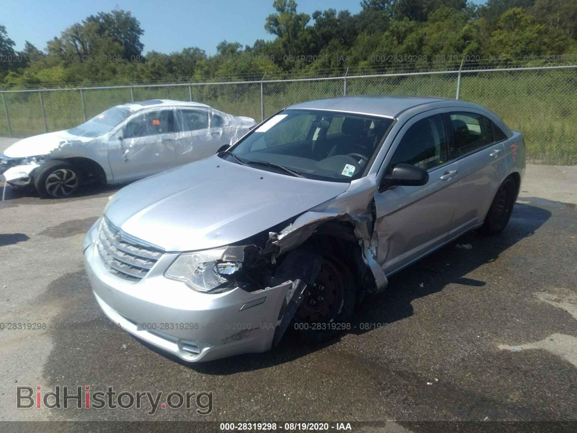 2010 CHRYSLER SEBRING - VIN: 1C3CC4FB3AN131002 - Фото 2
