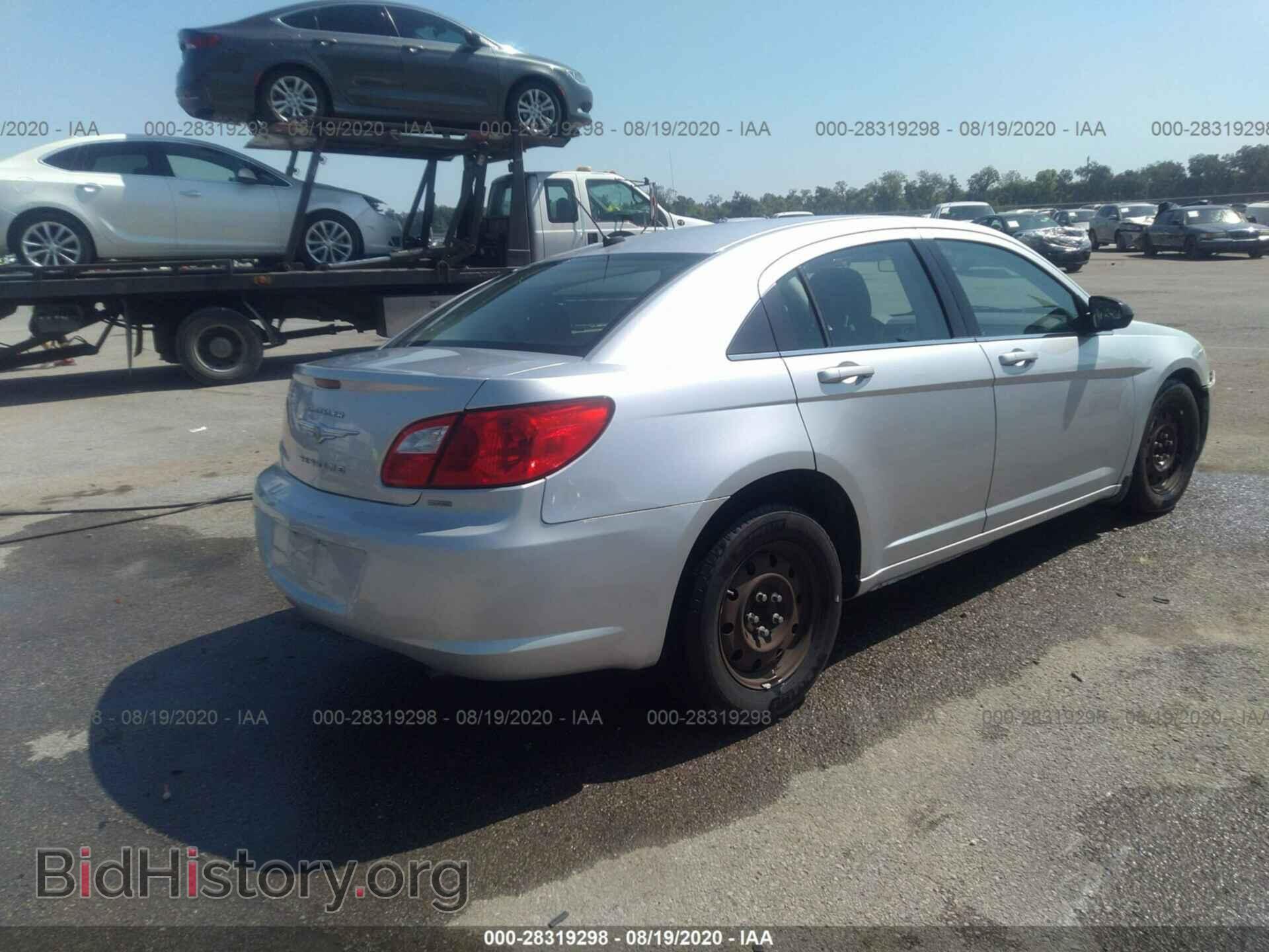 2010 CHRYSLER SEBRING - VIN: 1C3CC4FB3AN131002 - Фото 4