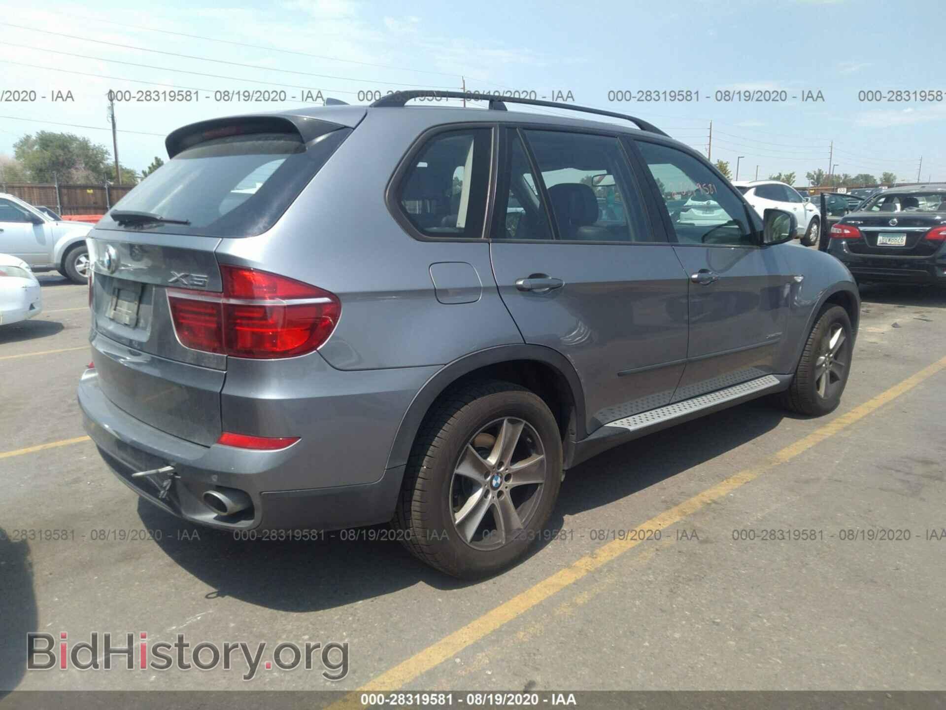 2011 BMW X5 - VIN: 5UXZW0C52BL368564 - Фото 4