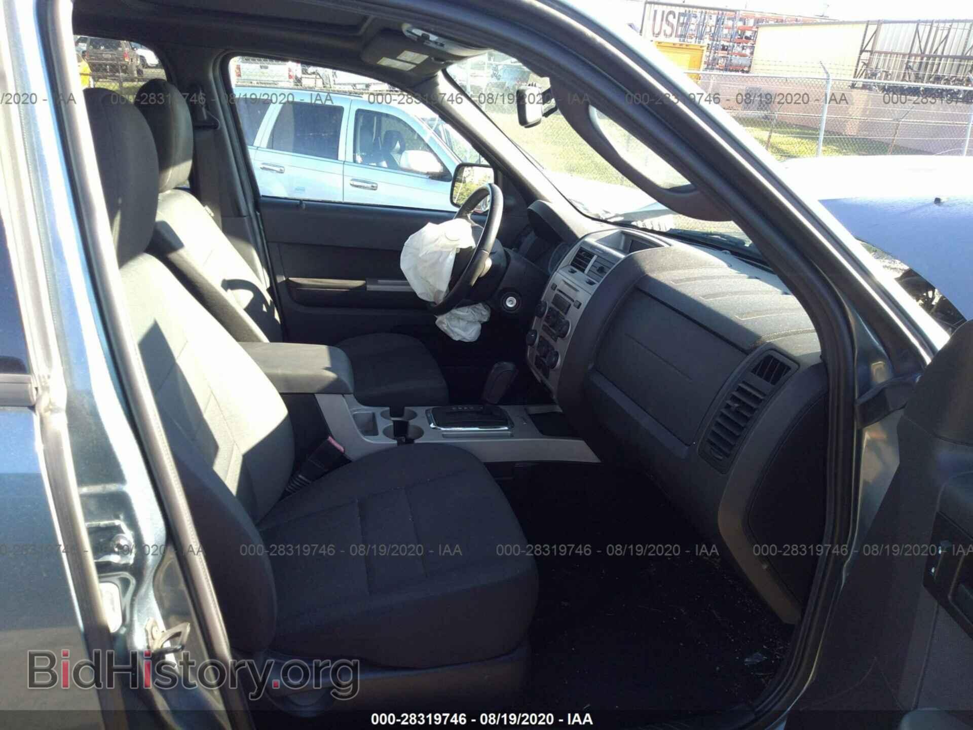 2011 FORD ESCAPE - VIN: 1FMCU0D74BKB64606 - Photo 5