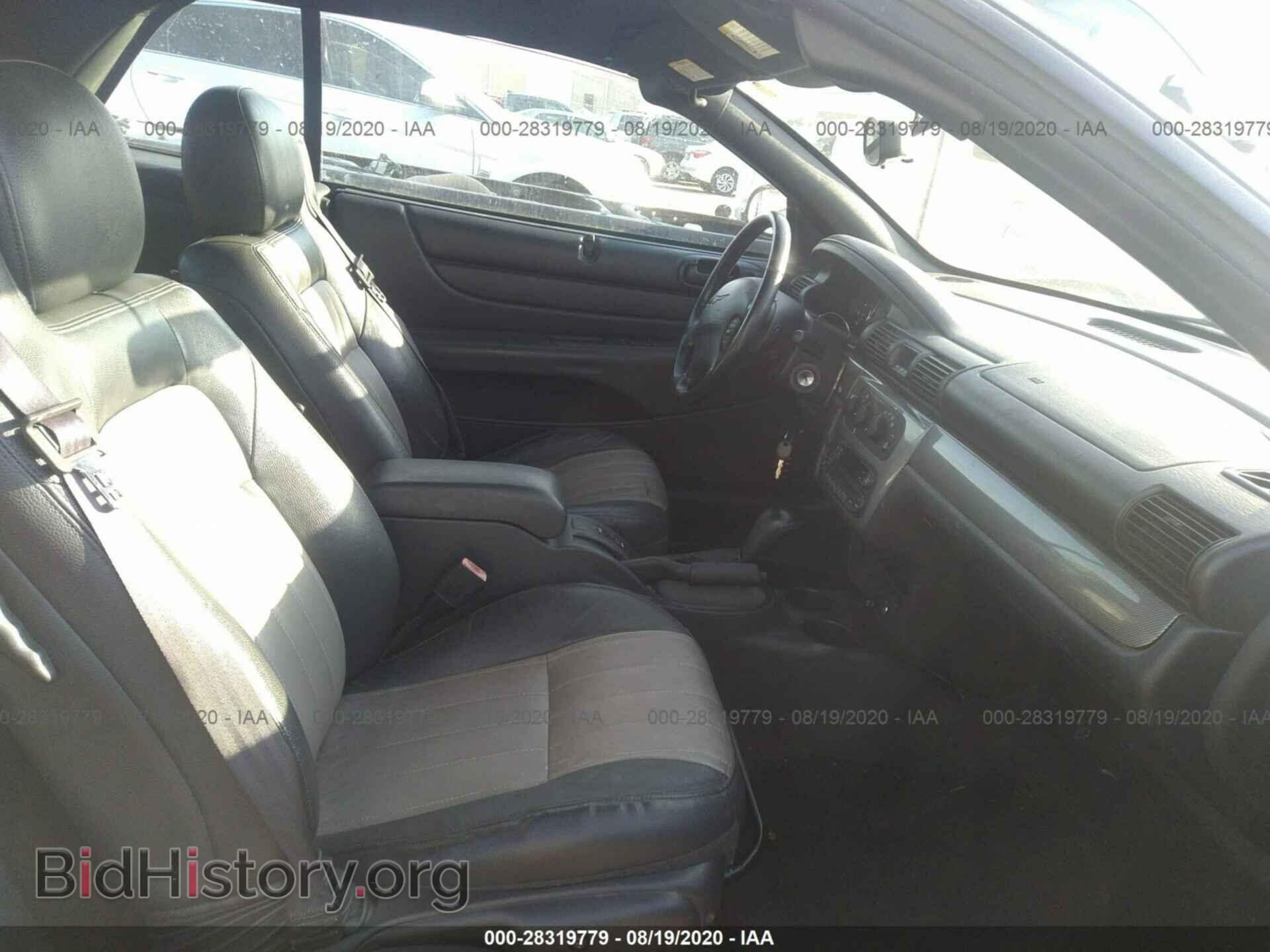 2004 CHRYSLER SEBRING - VIN: 1C3EL55R84N235440 - Фото 5