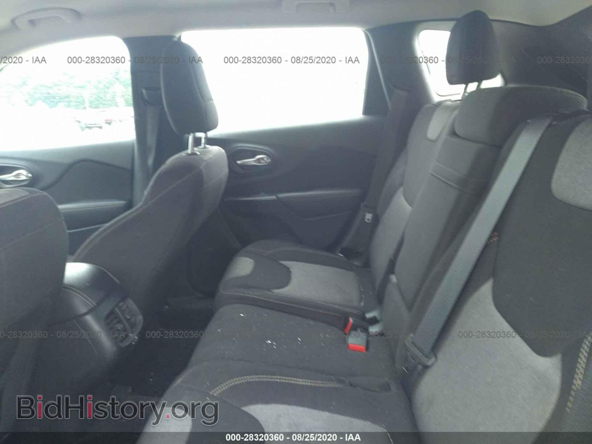 2016 JEEP CHEROKEE - VIN: 1C4PJMAB2GW118089 - Фото 8