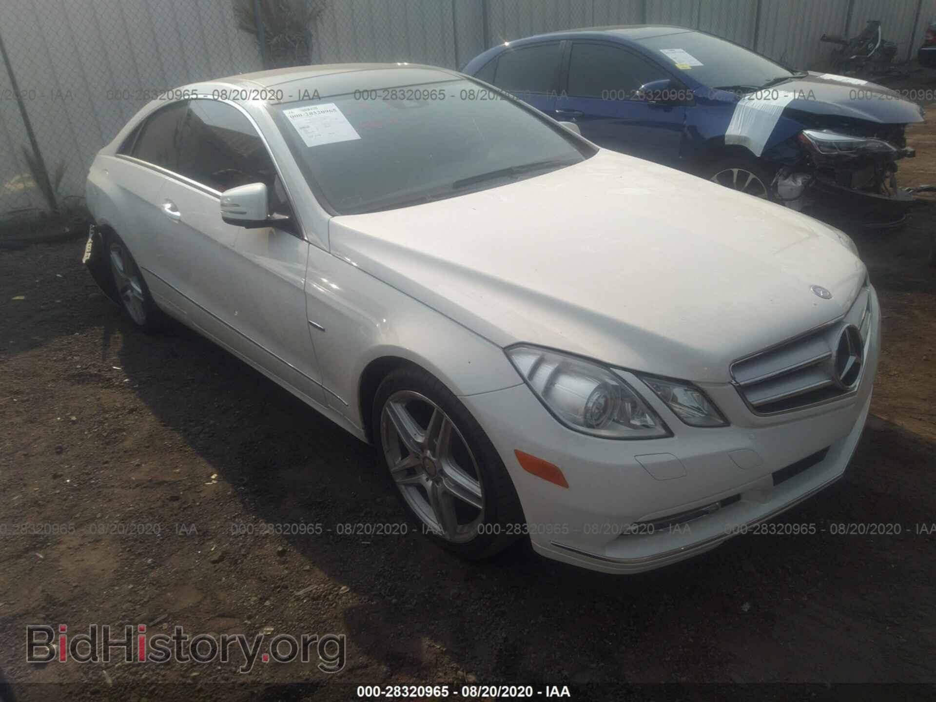 Photo WDDKJ5KBXCF137276 - MERCEDES-BENZ E-CLASS 2012