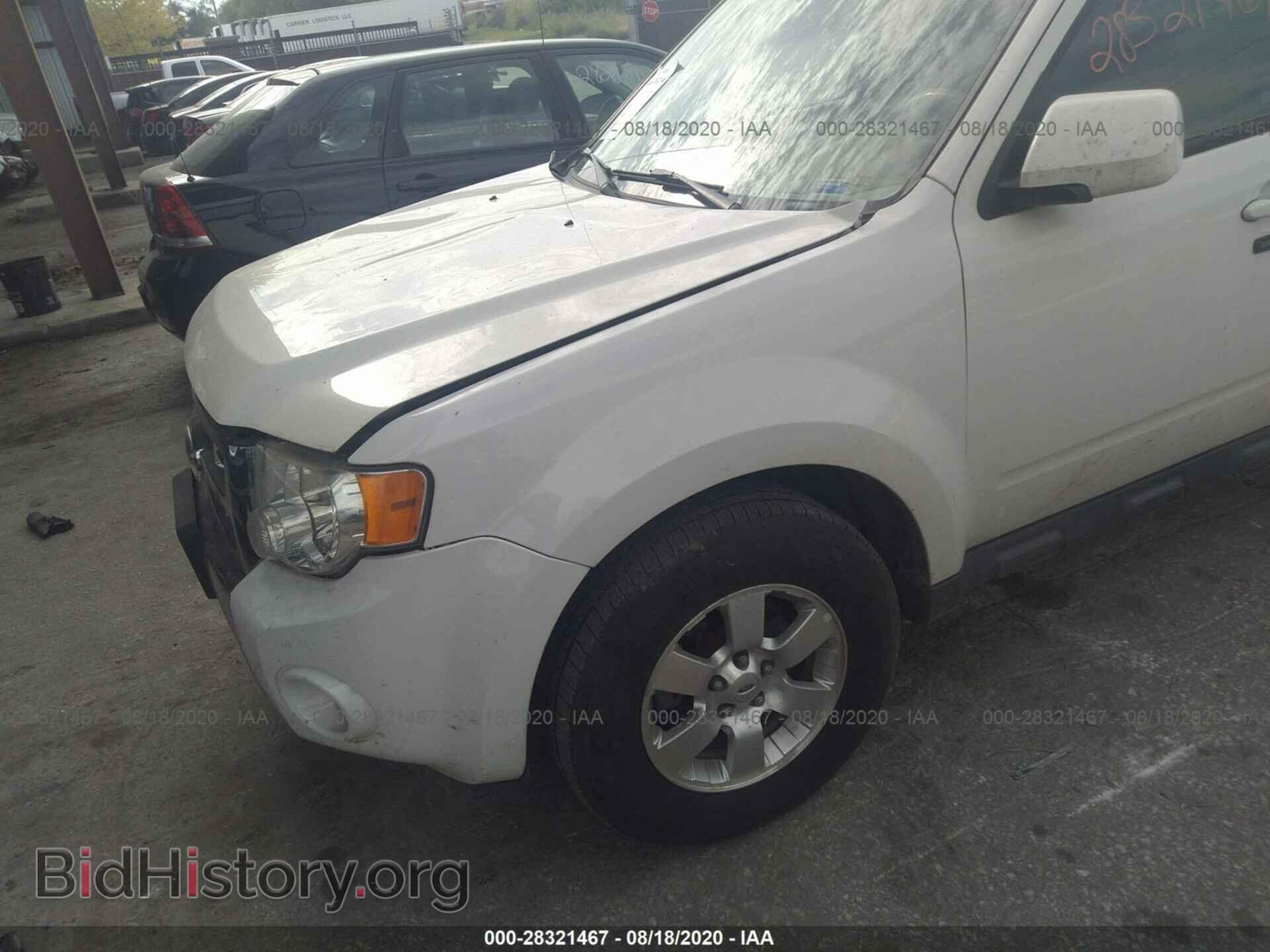 2011 FORD ESCAPE - VIN: 1FMCU0EG8BKC67008 - Фото 2