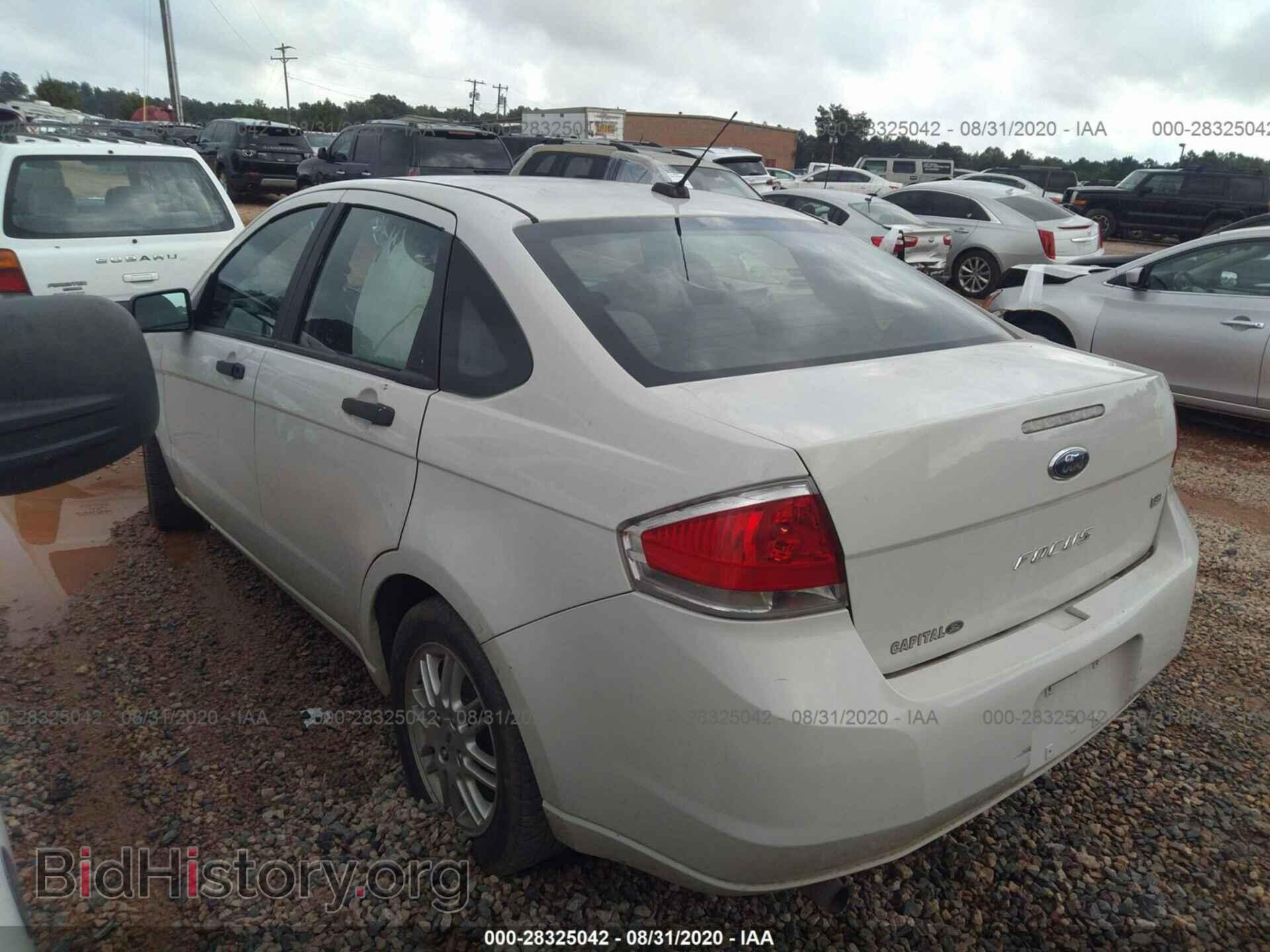 2011 FORD FOCUS - VIN: 1FAHP3FN0BW118977 - Фото 3