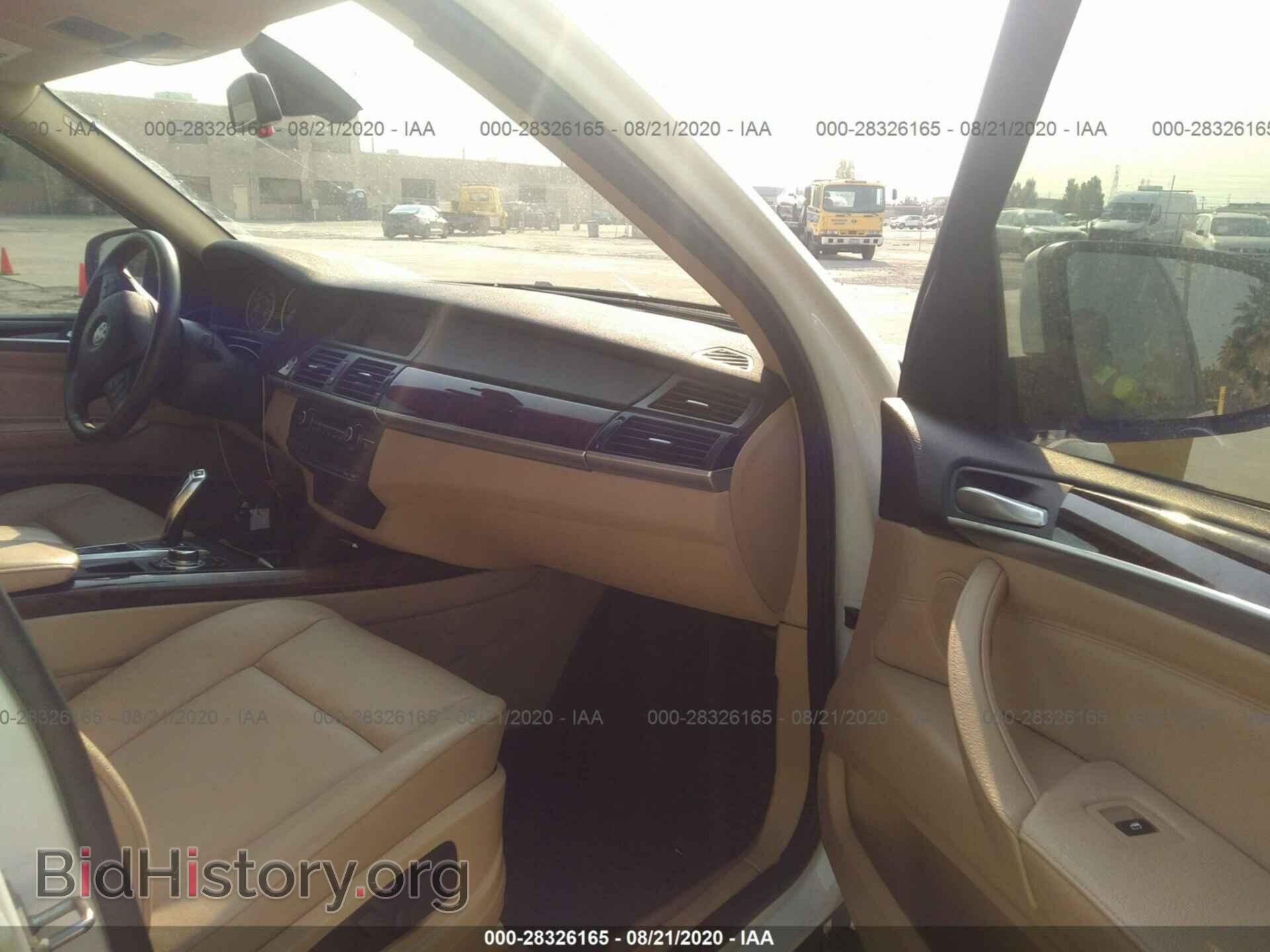 2011 BMW X5 - VIN: 5UXZW0C51BL657970 - Фото 5
