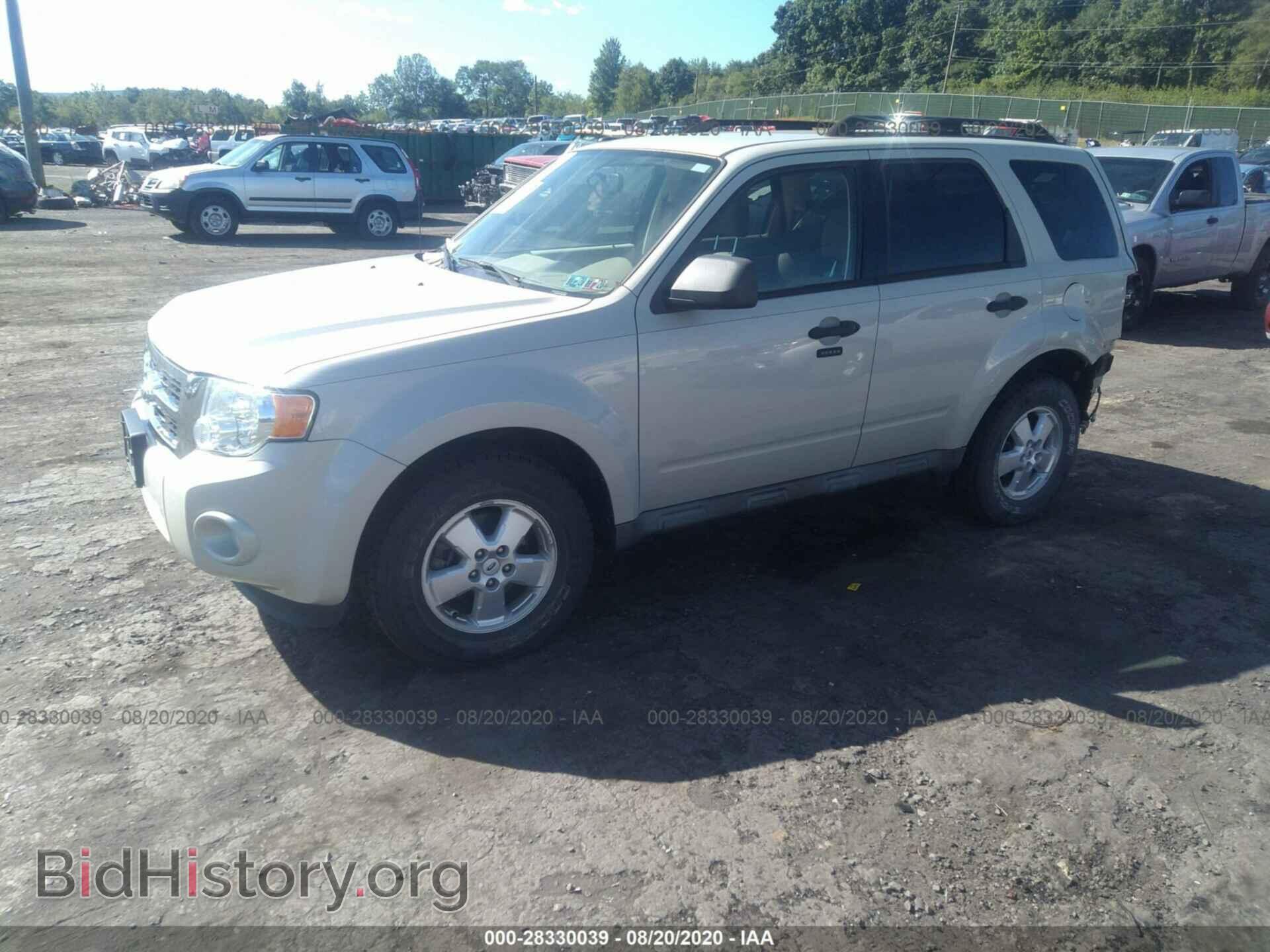 2009 FORD ESCAPE - VIN: 1FMCU93759KC85953 - Фото 2