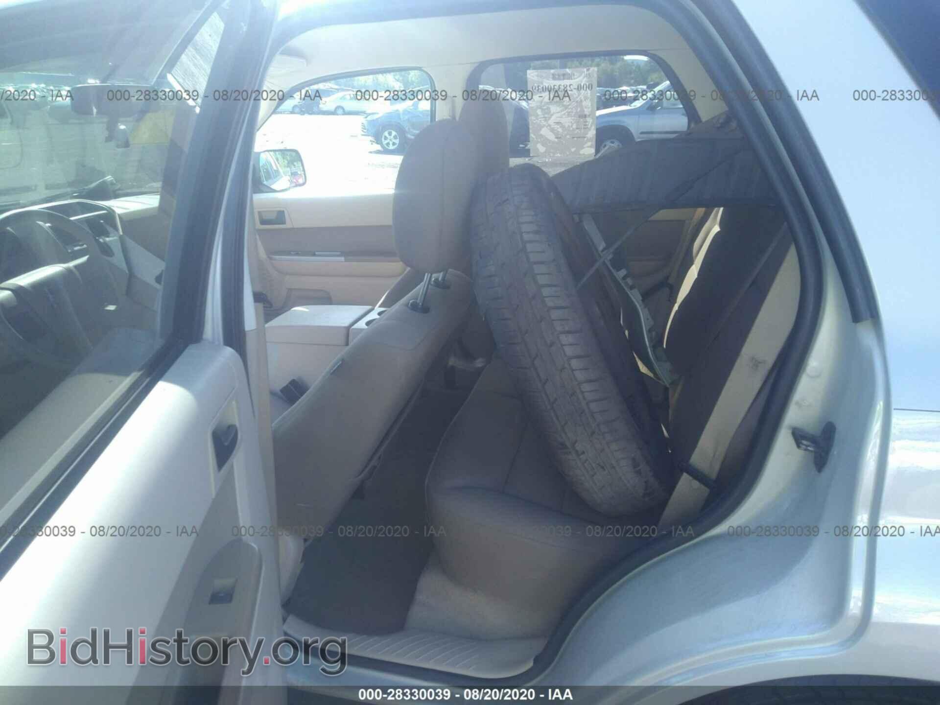 2009 FORD ESCAPE - VIN: 1FMCU93759KC85953 - Фото 8