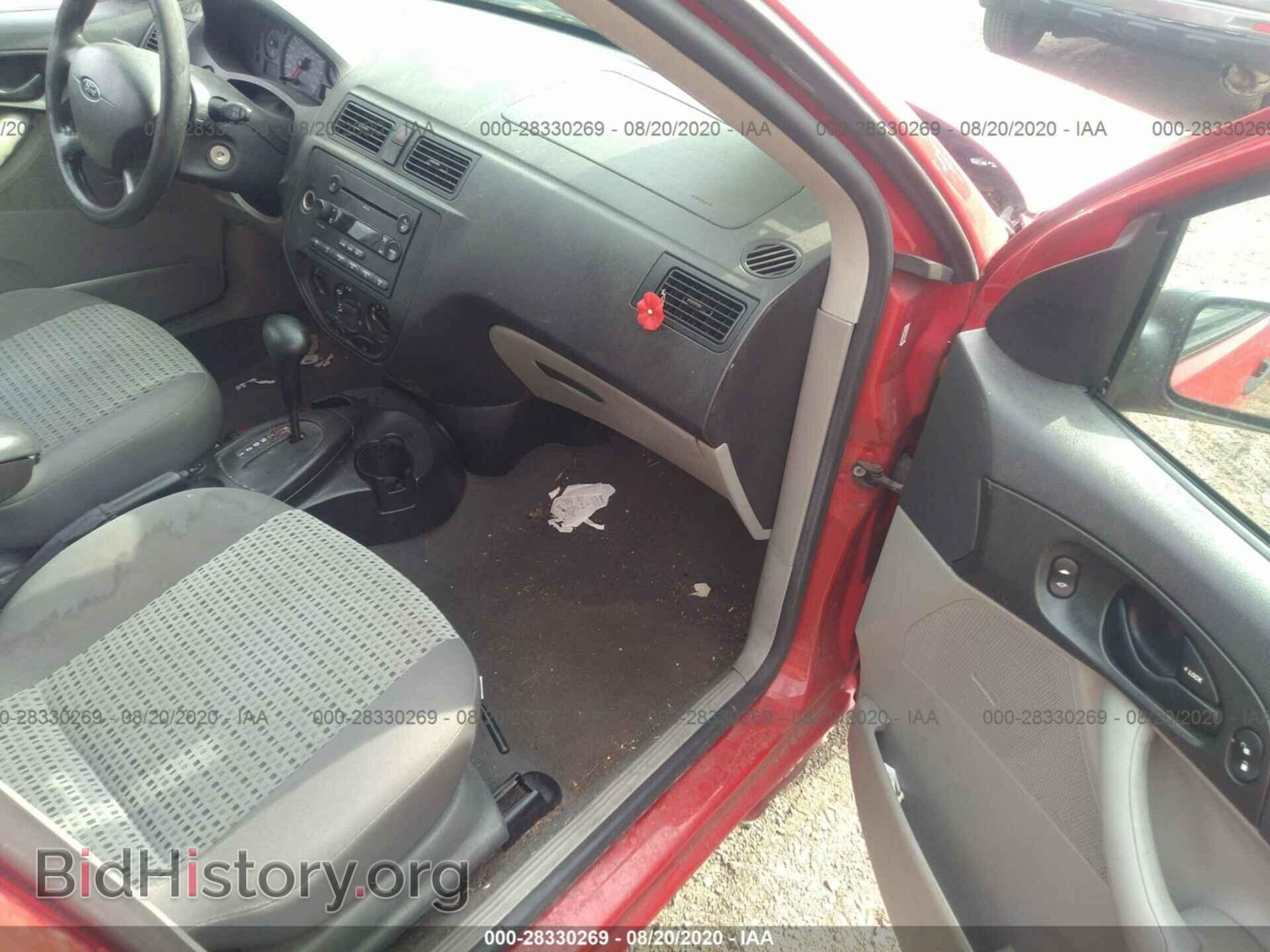 2007 FORD FOCUS - VIN: 1FAFP36N47W225285 - Фото 5