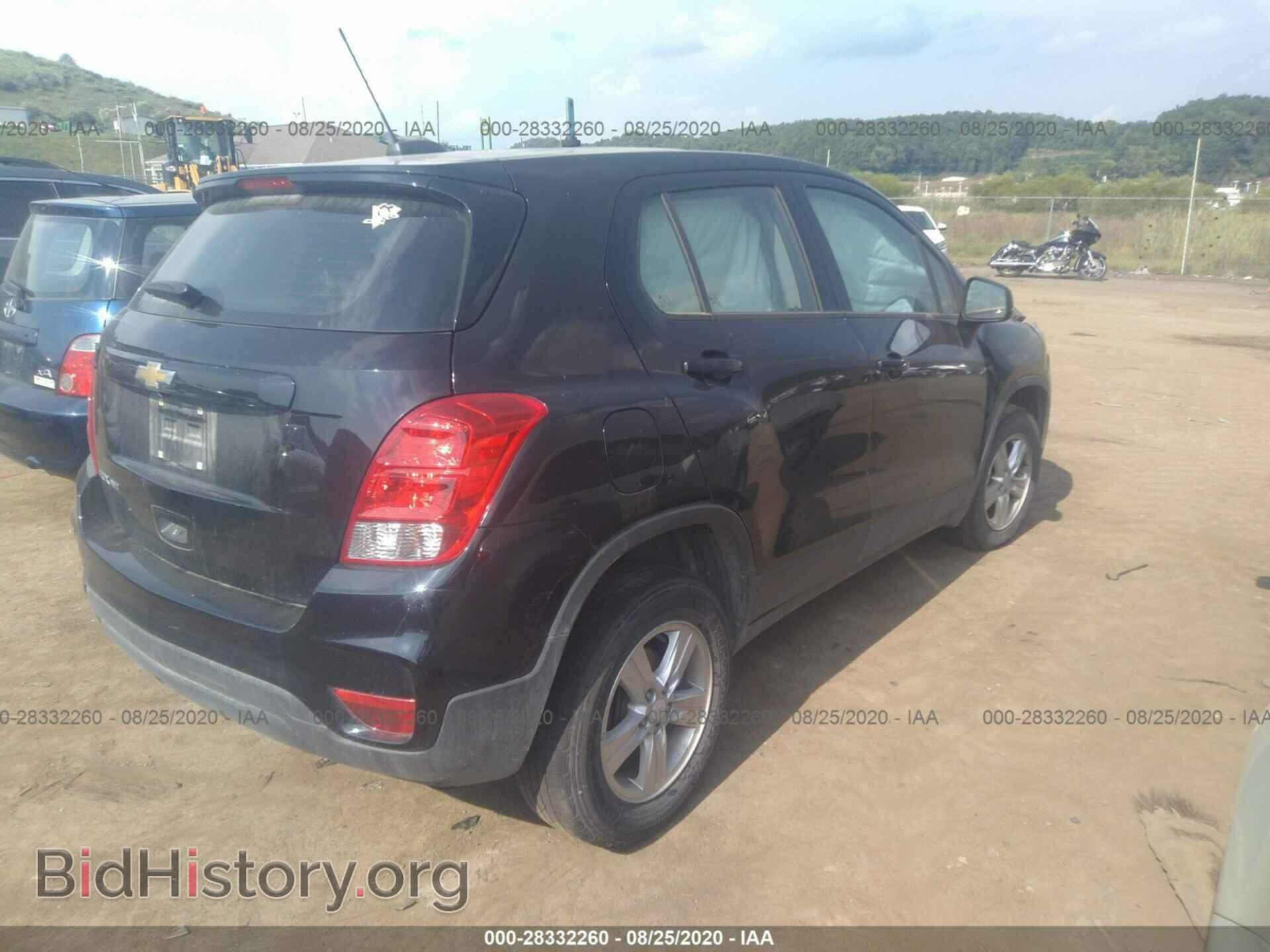 2017 CHEVROLET TRAX - VIN: 3GNCJNSB1HL286680 - Фото 4