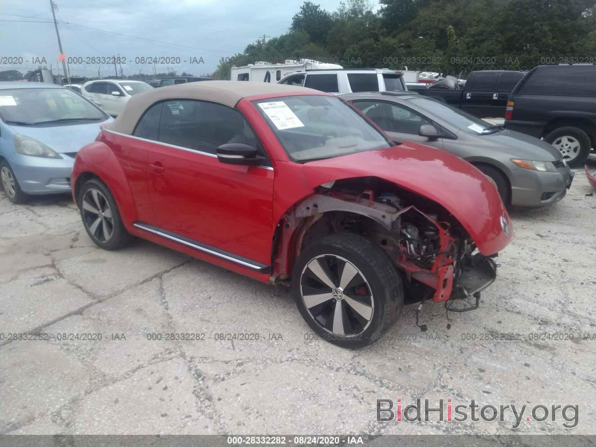 Photo 3VW7A7AT5DM801682 - VOLKSWAGEN BEETLE CONVERTIBLE 2013