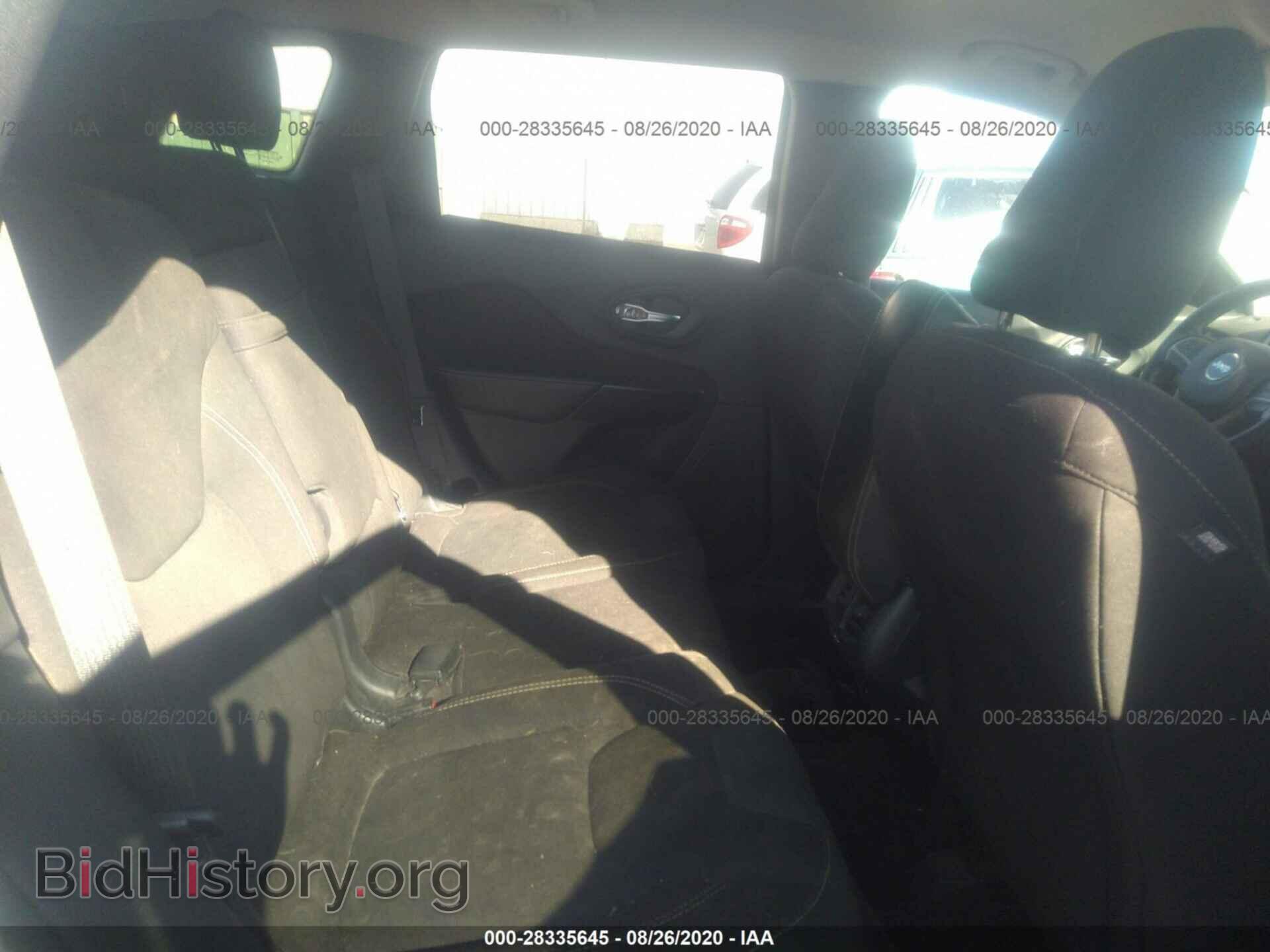 2016 JEEP CHEROKEE - VIN: 1C4PJMCS8GW163812 - Фото 8