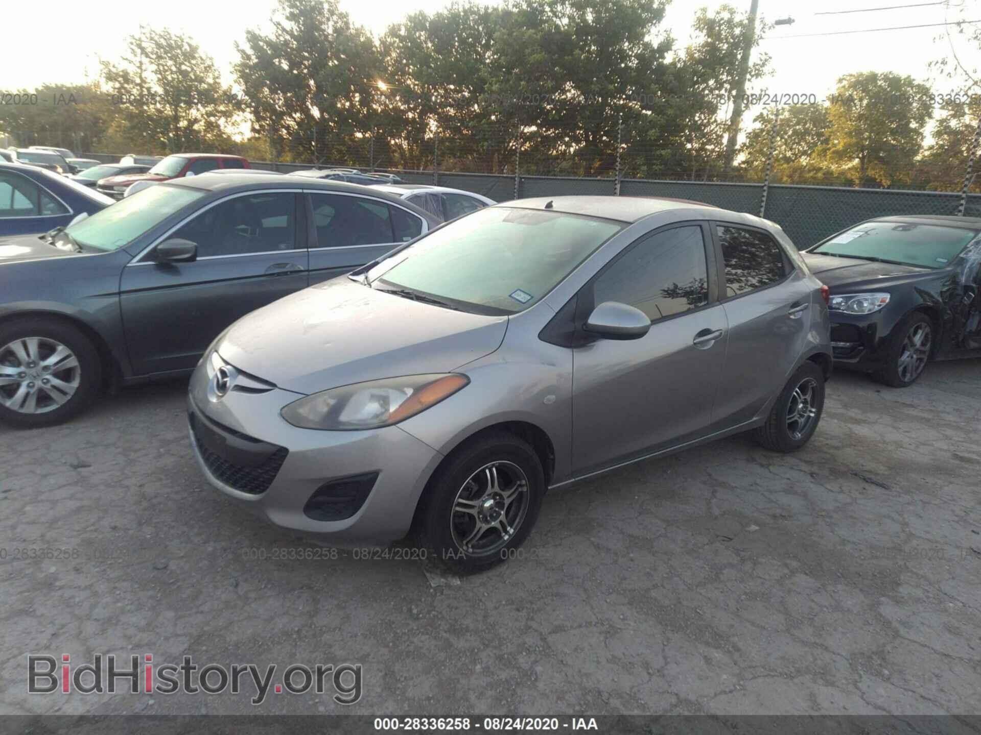 2011 MAZDA MAZDA2 - VIN: JM1DE1HY6B0104062 - Фото 2
