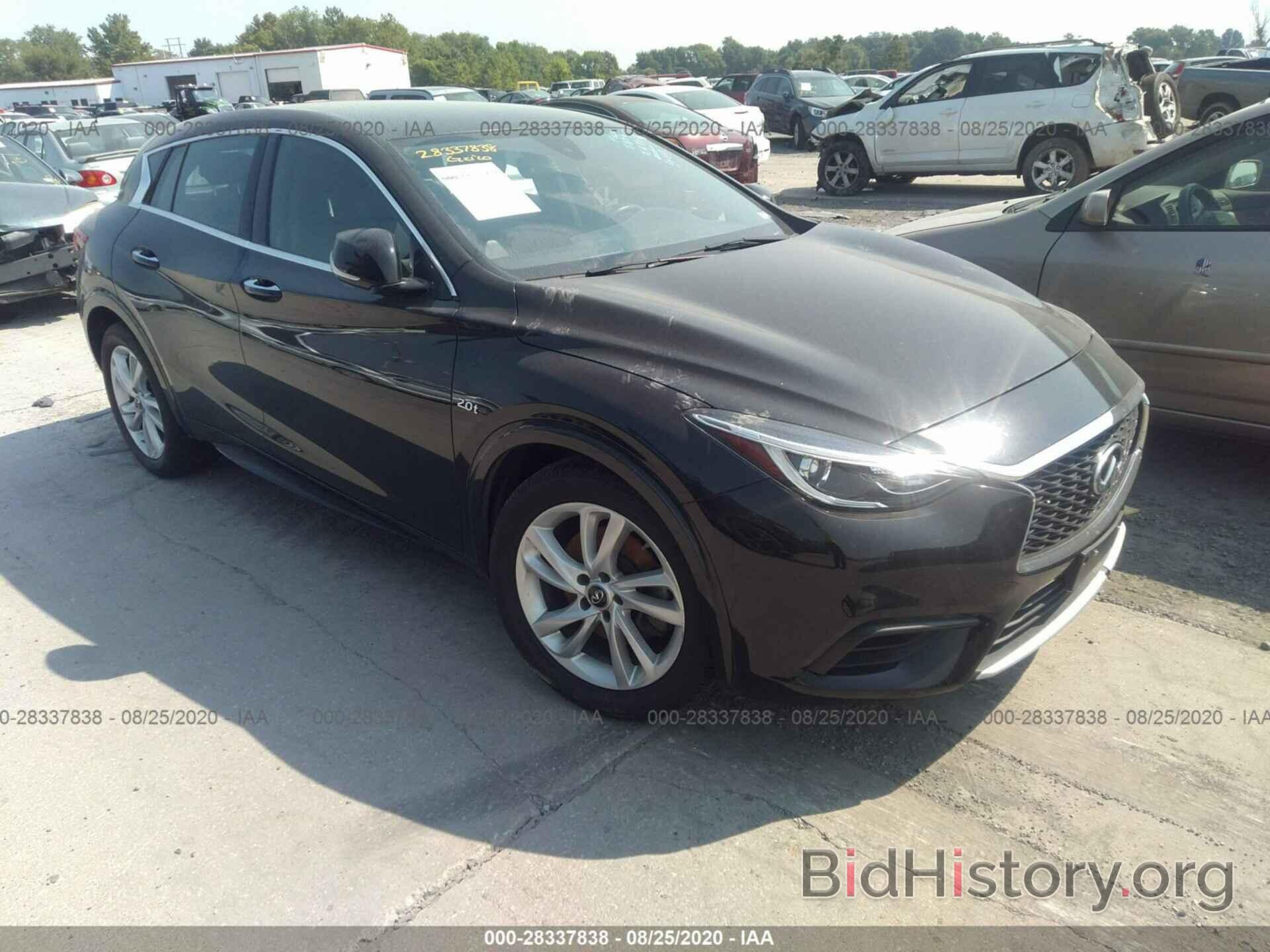 Photo SJKCH5CP3JA060679 - INFINITI QX30 2018