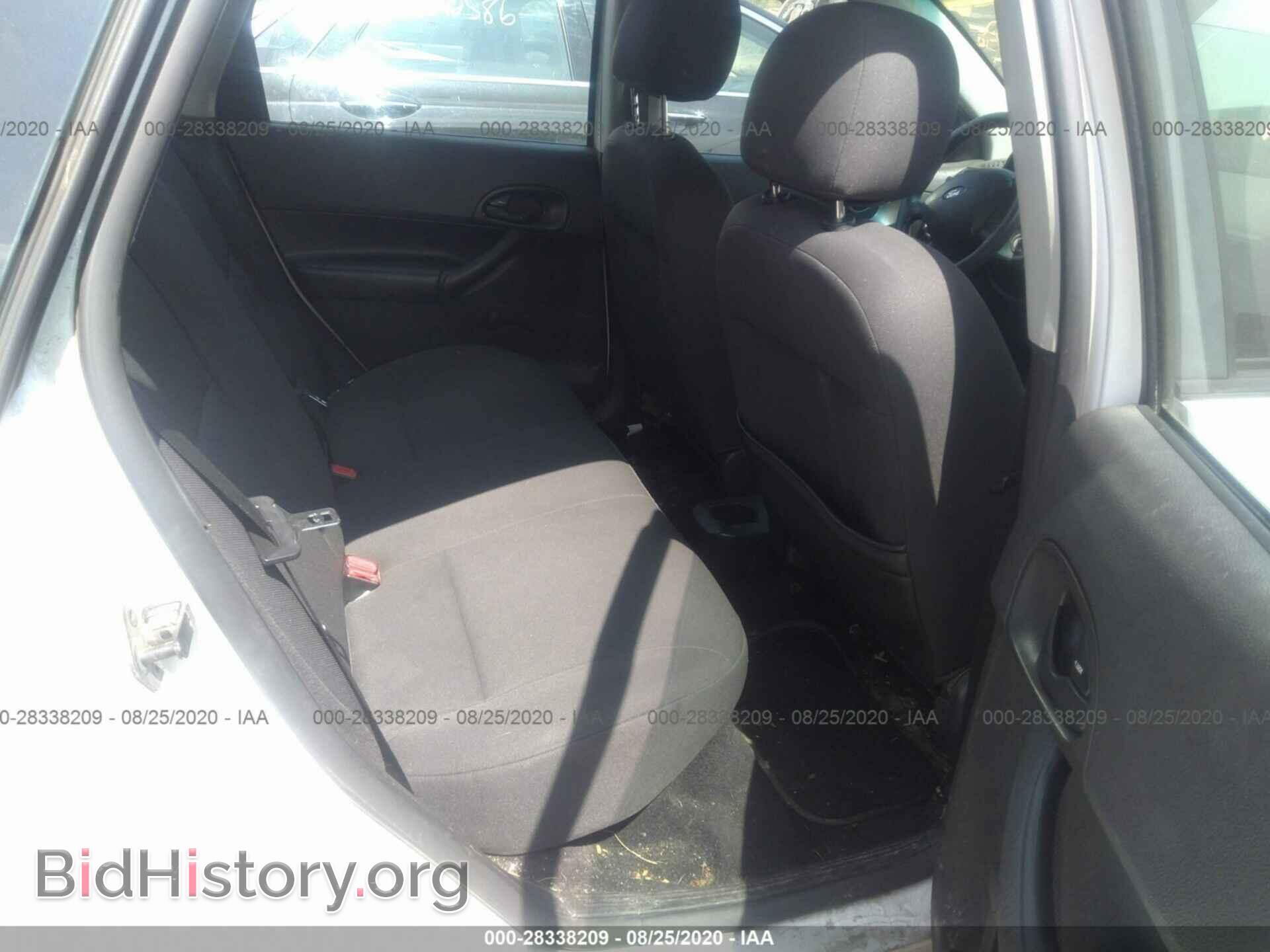 2006 FORD FOCUS - VIN: 1FAFP37NX6W153229 - Фото 8