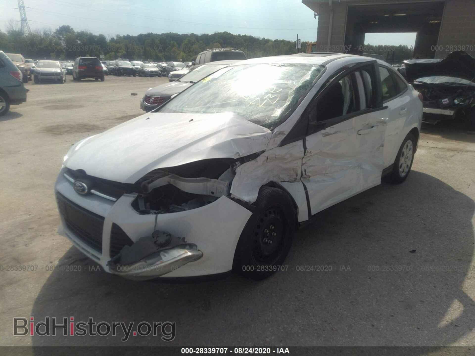 2012 FORD FOCUS - VIN: 1FAHP3F28CL420946 - Photo 2