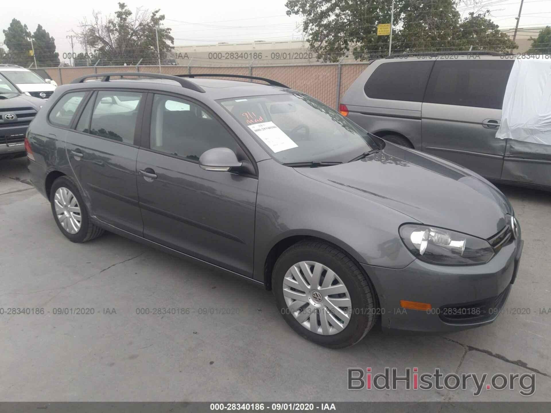 Photo 3VWMZ8AJ6AM663761 - VOLKSWAGEN JETTA SPORTWAGEN 2010