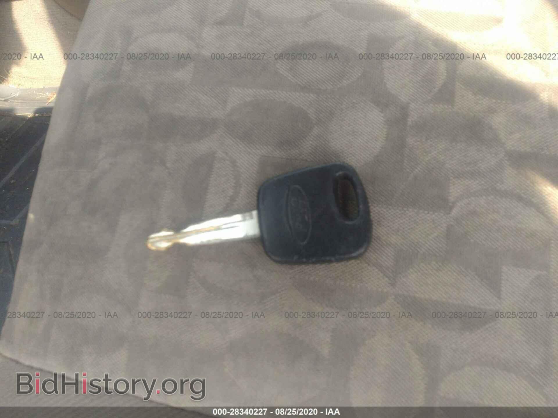 2005 FORD FOCUS - VIN: 1FAFP34N25W181206 - Фото 11