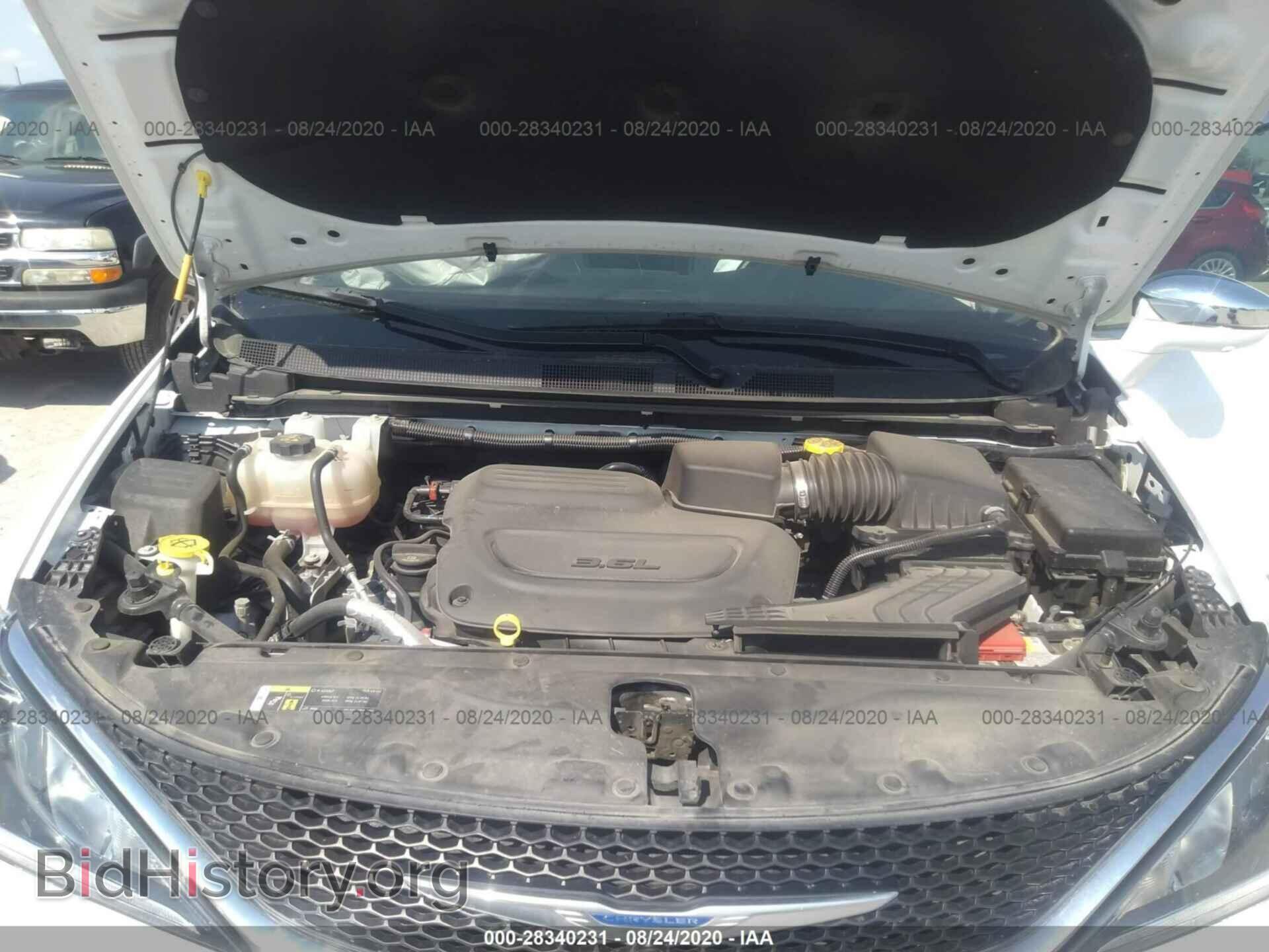 2019 CHRYSLER PACIFICA - VIN: 2C4RC1GG2KR581632 - Photo 10