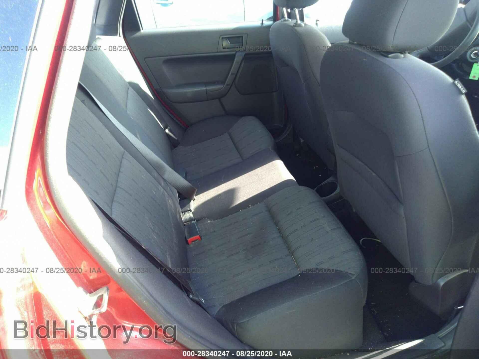 2011 FORD FOCUS - VIN: 1FAHP3FN5BW120692 - Photo 8