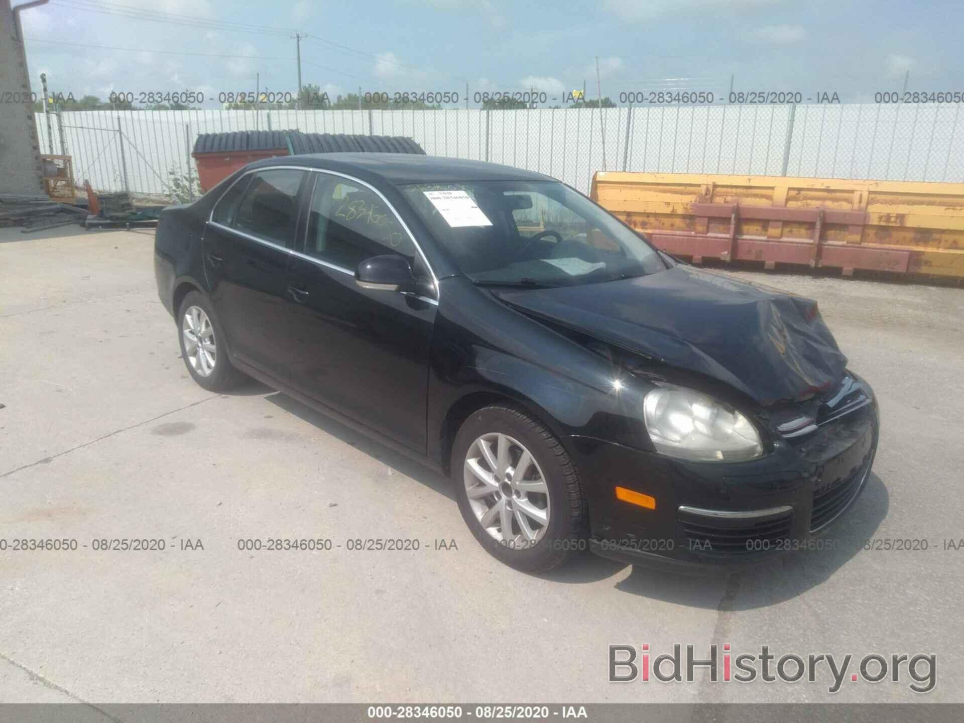 Photo 3VWRX7AJ7AM011592 - VOLKSWAGEN JETTA SEDAN 2010