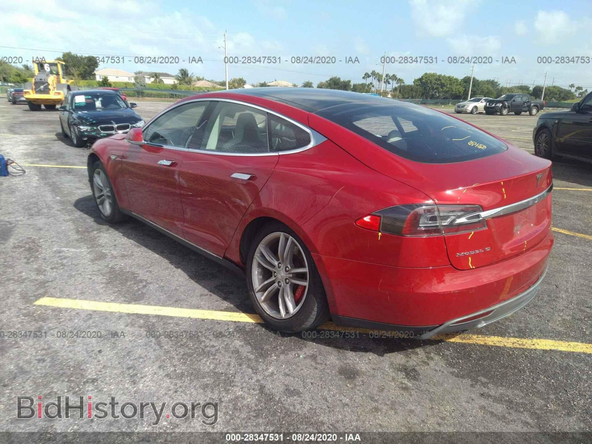 2014 TESLA MODEL S - VIN: 5YJSA1H17EFP28366 - Фото 3