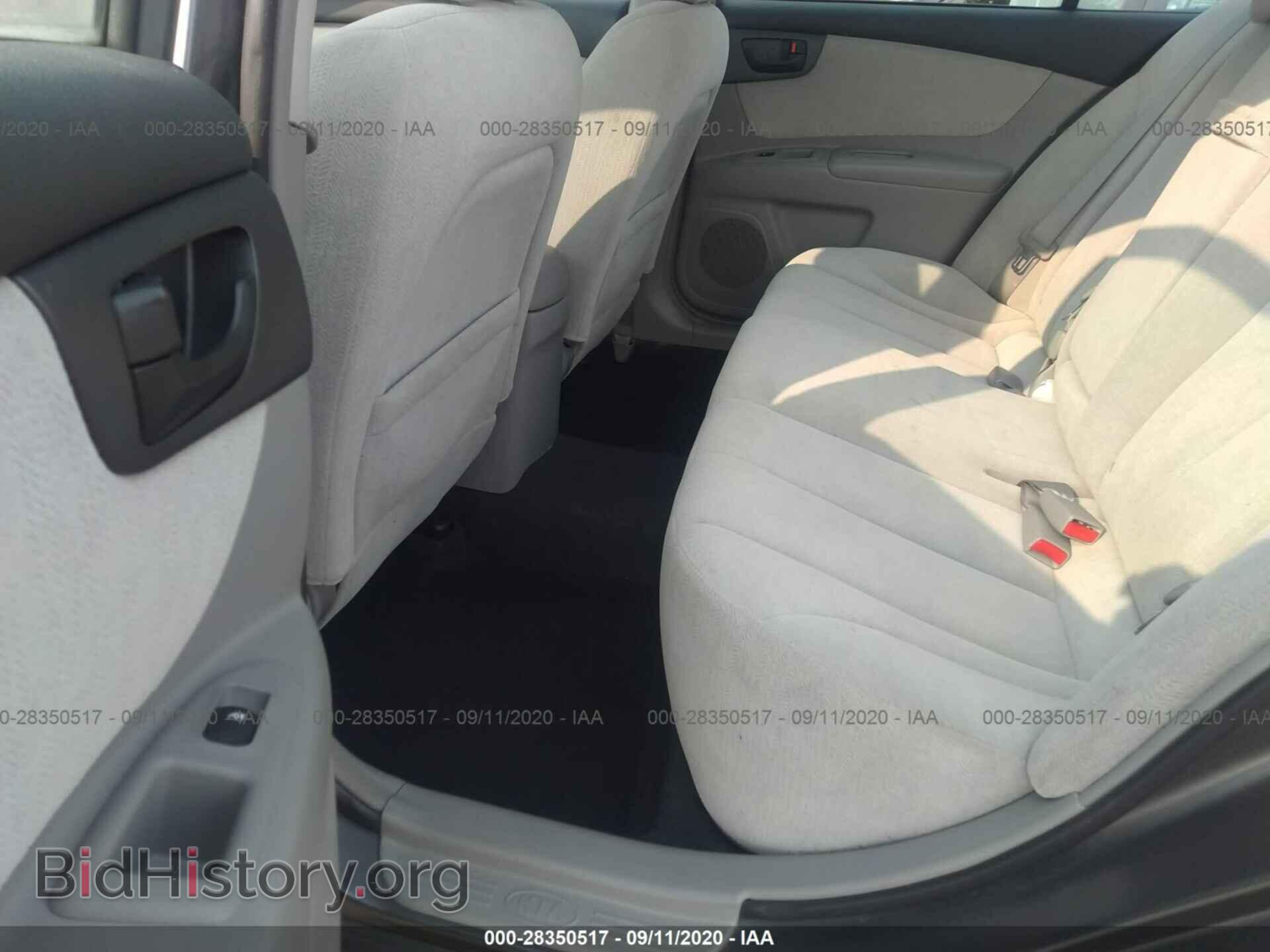 2007 KIA OPTIMA - VIN: KNAGE123775145463 - Фото 8
