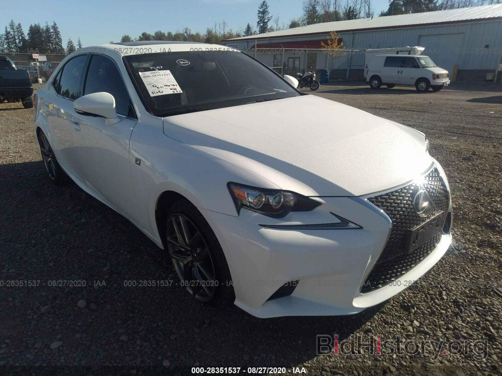 Photo JTHBE1D2XG5027343 - LEXUS IS 350 2016