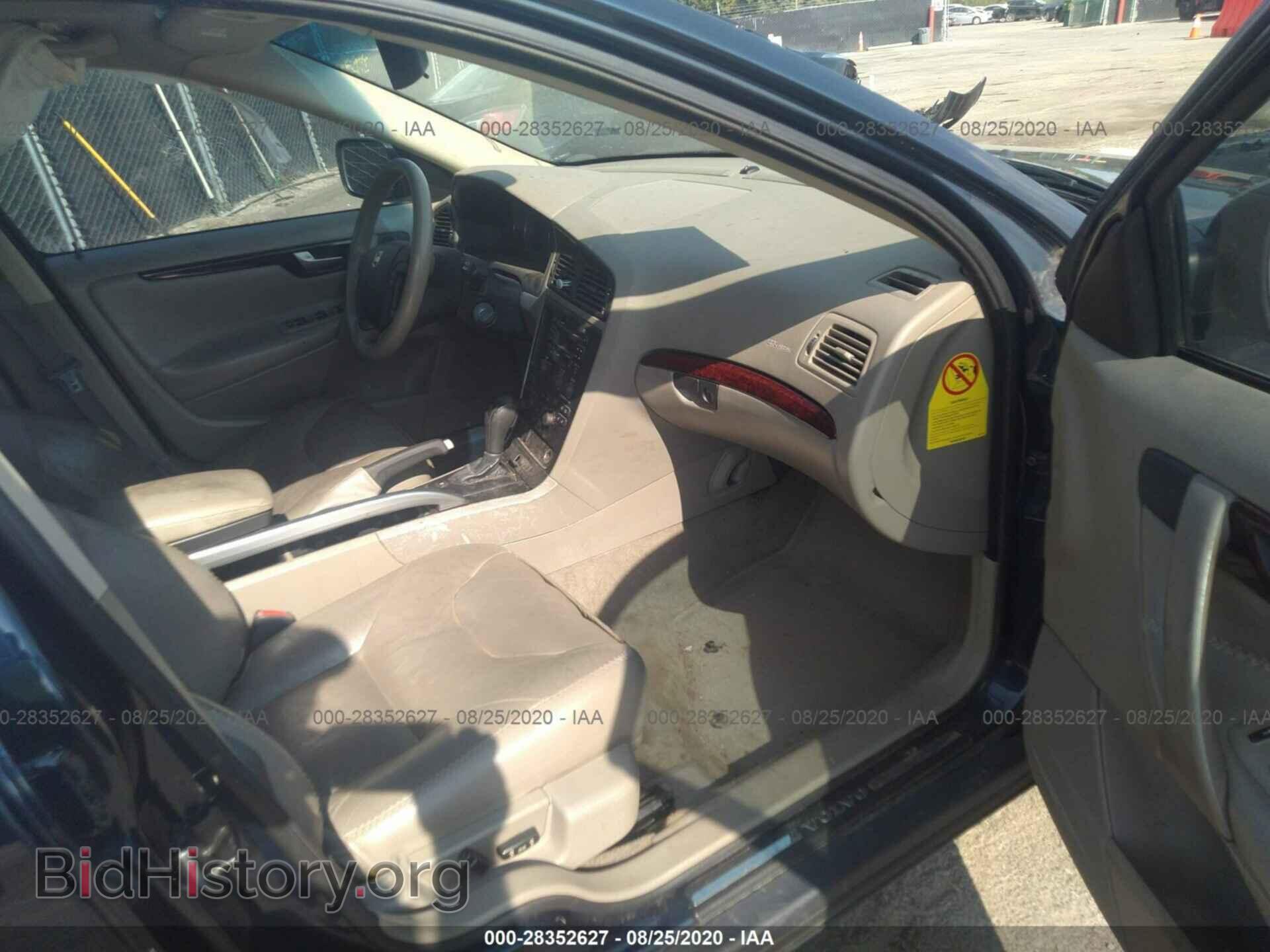 2004 VOLVO V70 - VIN: 611740 - Фото 5