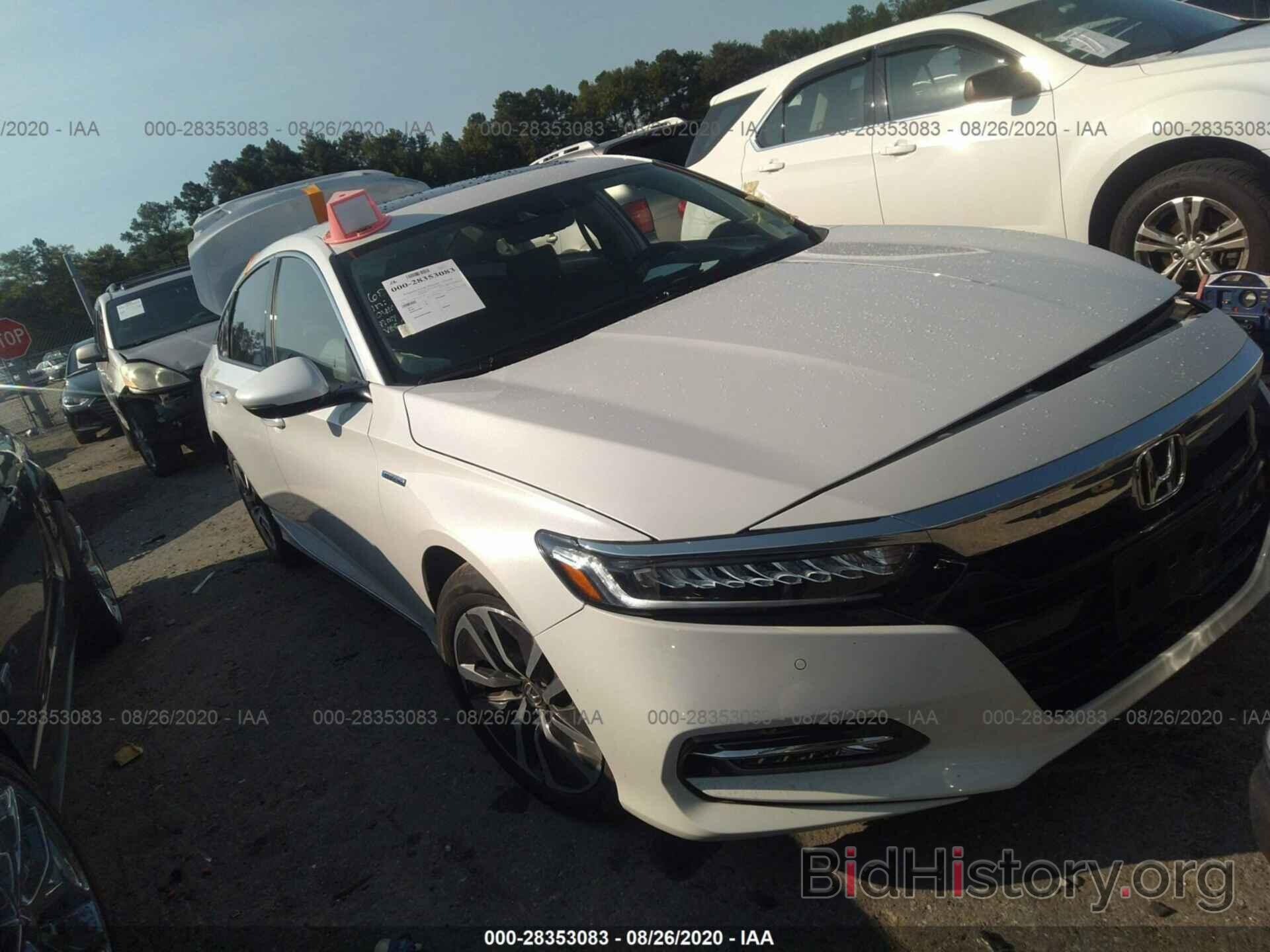 Фотография 1HGCV3F93KA017847 - HONDA ACCORD HYBRID 2019