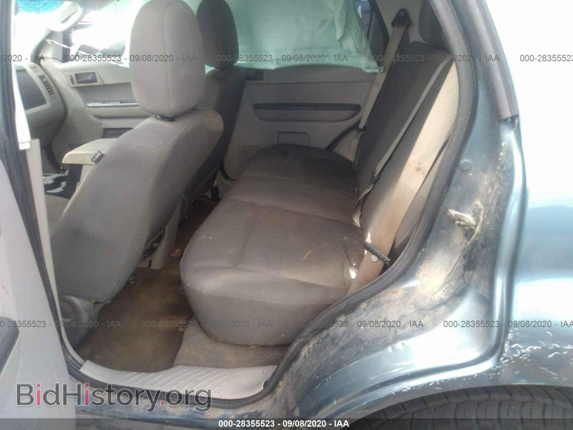 2011 FORD ESCAPE - VIN: 1FMCU0C76BKA61754 - Фото 8