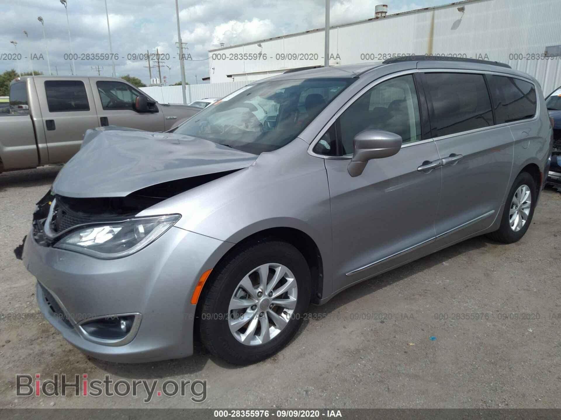 2017 CHRYSLER PACIFICA - VIN: 2C4RC1BG4HR532593 - Photo 2