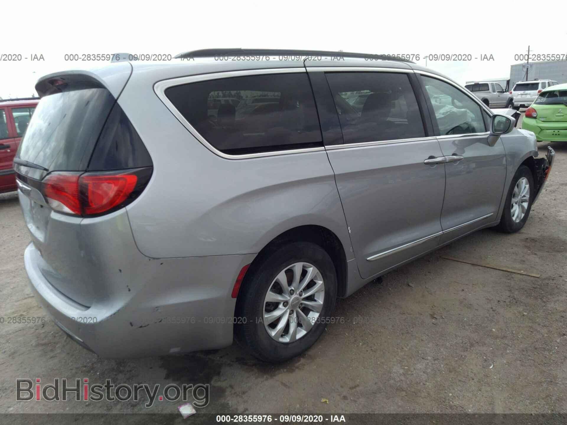 2017 CHRYSLER PACIFICA - VIN: 2C4RC1BG4HR532593 - Photo 4