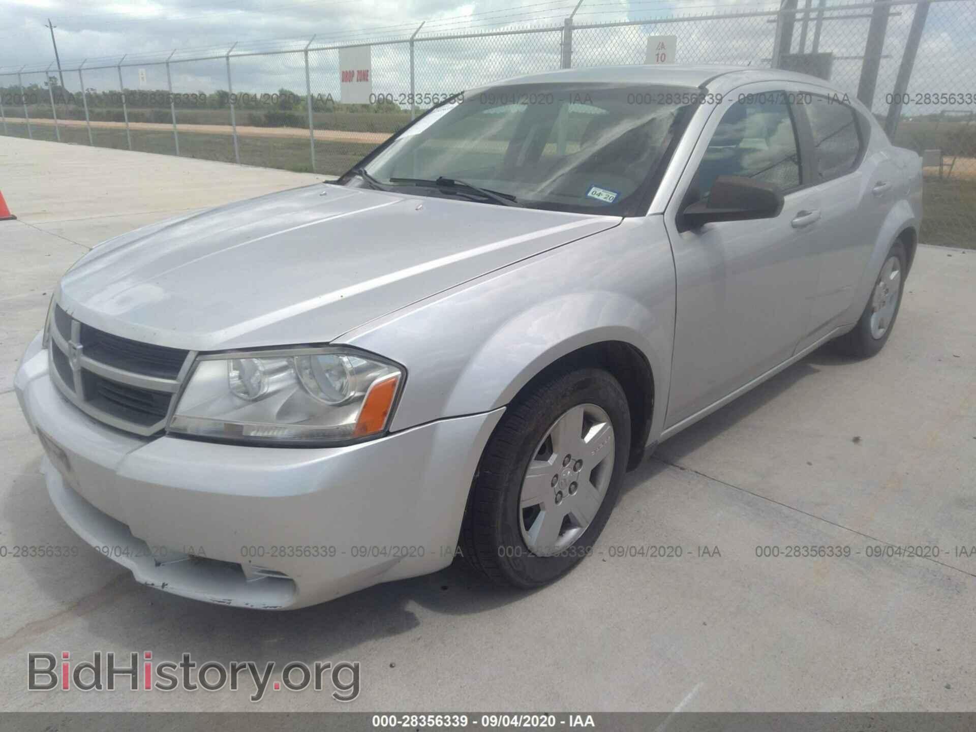 2010 DODGE AVENGER - VIN: 1B3CC4FB9AN135522 - Фото 2