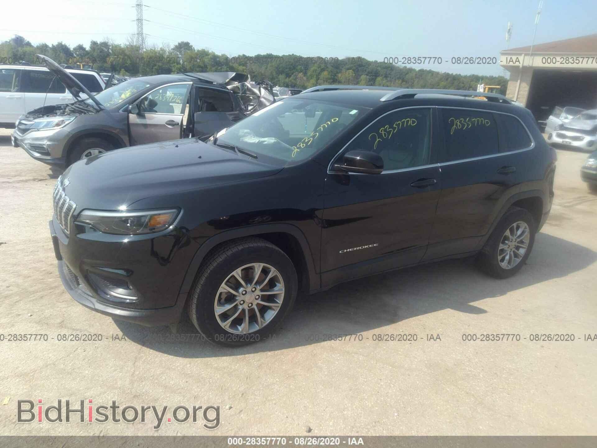 2019 JEEP CHEROKEE - VIN: 1C4PJLLB1KD384084 - Photo 2